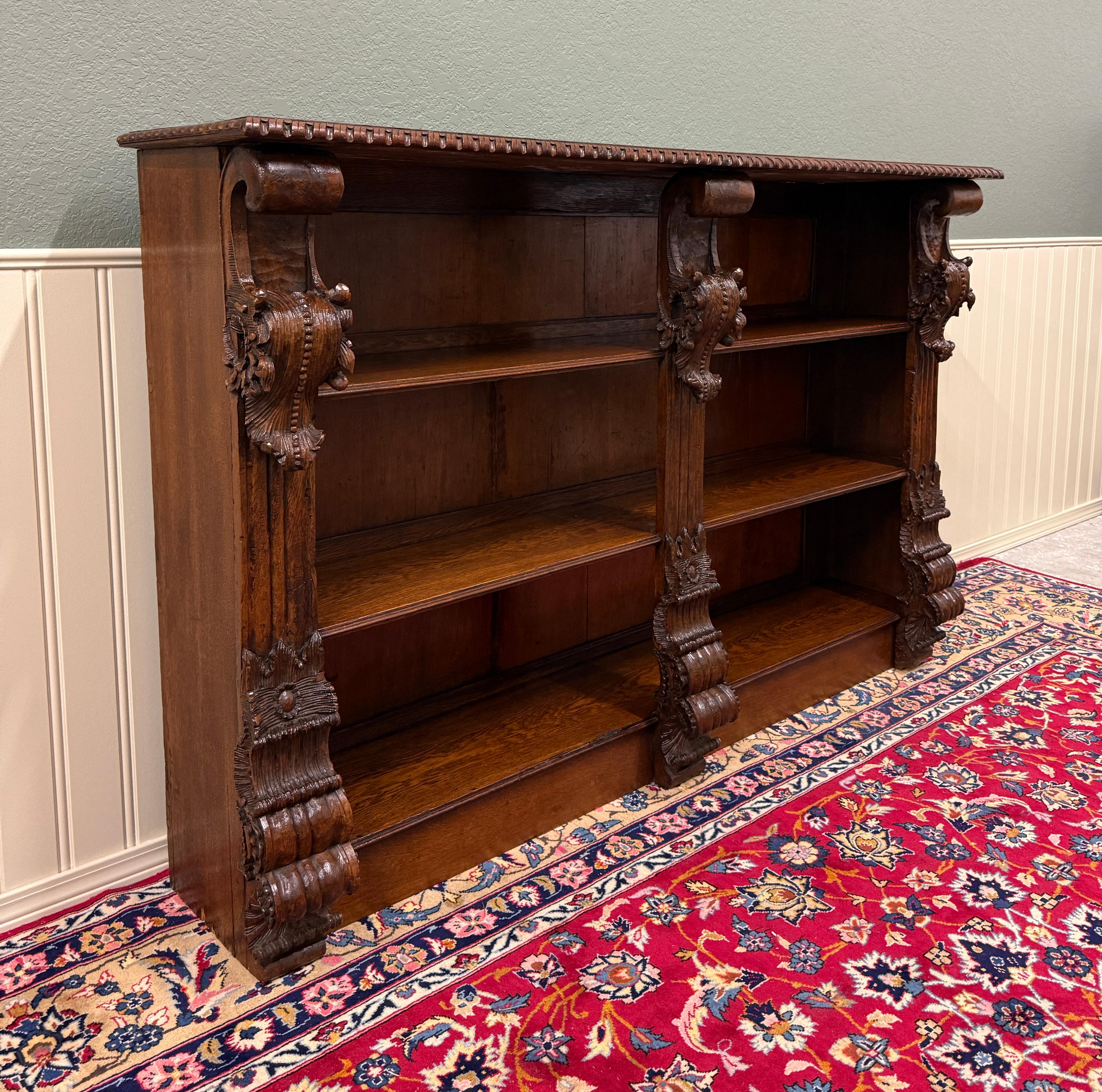 Antique French Renaissance Revival Open Bookcase Cabinet Bookshelf Oak c. 19th C en vente 7
