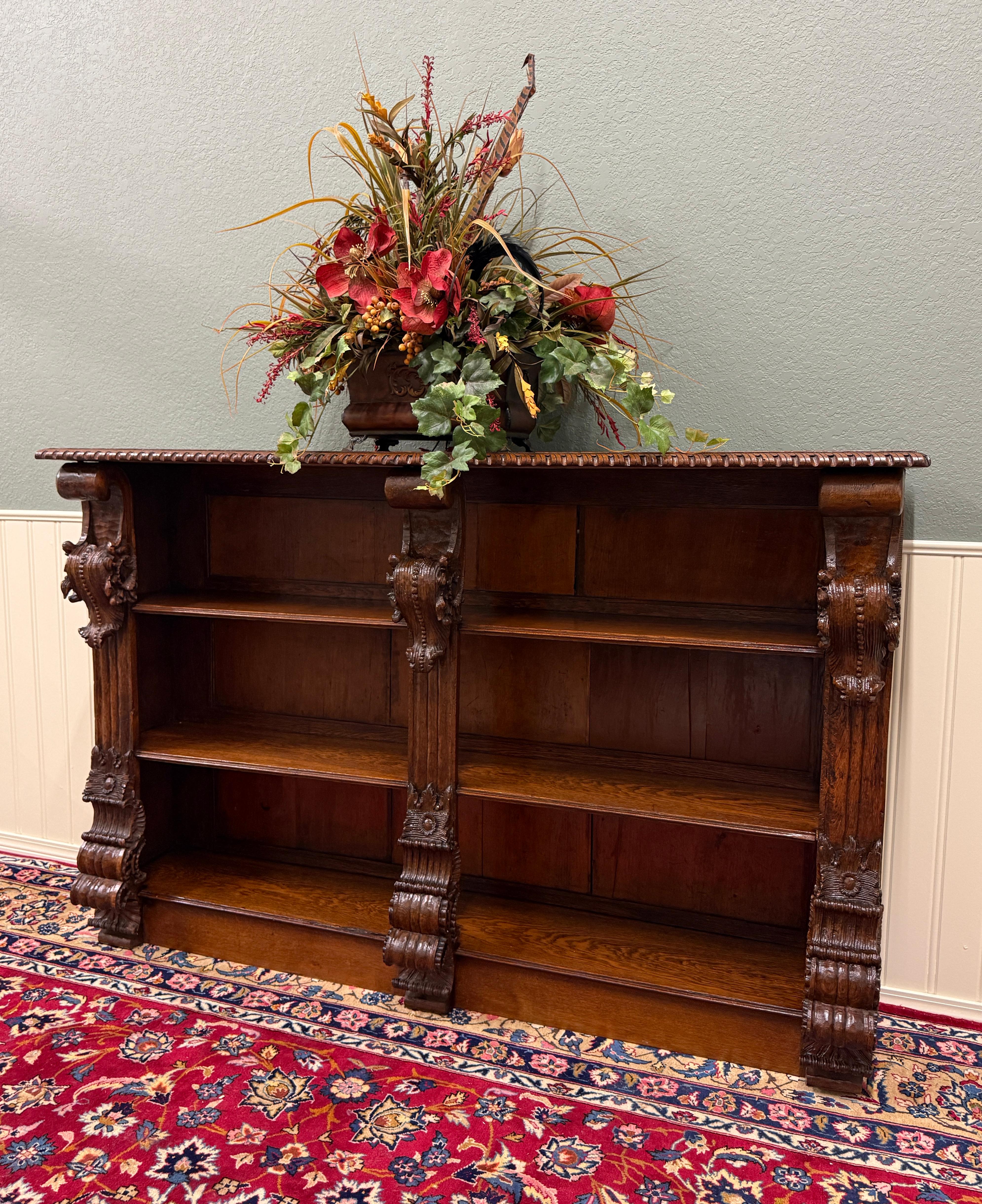 Antique French Renaissance Revival Open Bookcase Cabinet Bookshelf Oak c. 19th C en vente 9