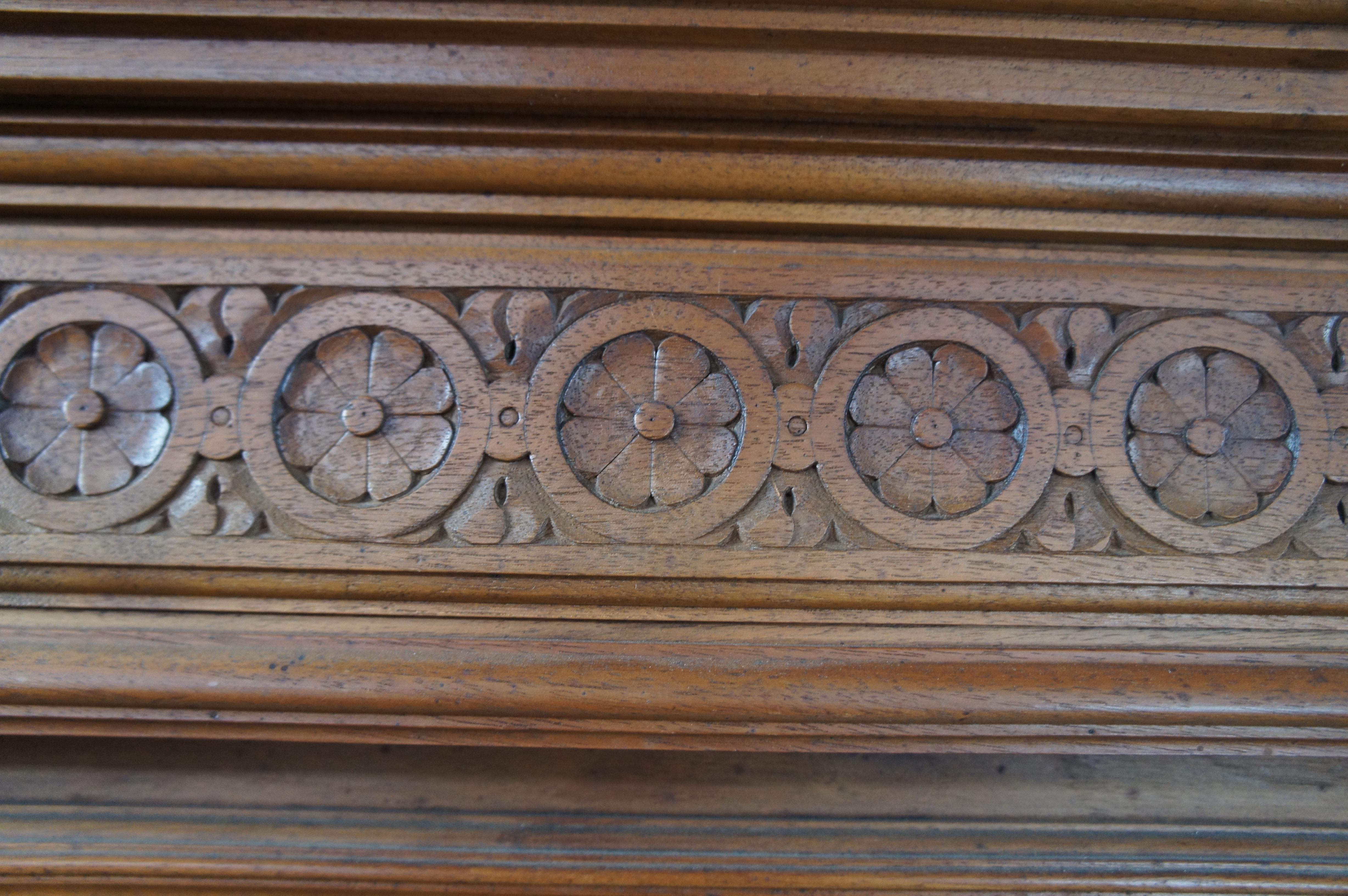 20ième siècle Antique French Renaissance Revival Walnut Overmantel Vanity Mirror 58