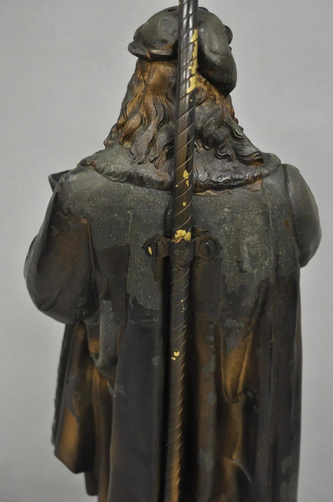 Antique French Renaissance Spelter Metal Statue of Cardinal Mazarin Table Lamp in vendita 3