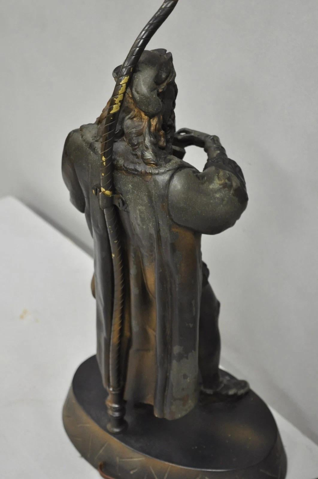 Antique French Renaissance Spelter Metal Statue of Cardinal Mazarin Table Lamp in vendita 4