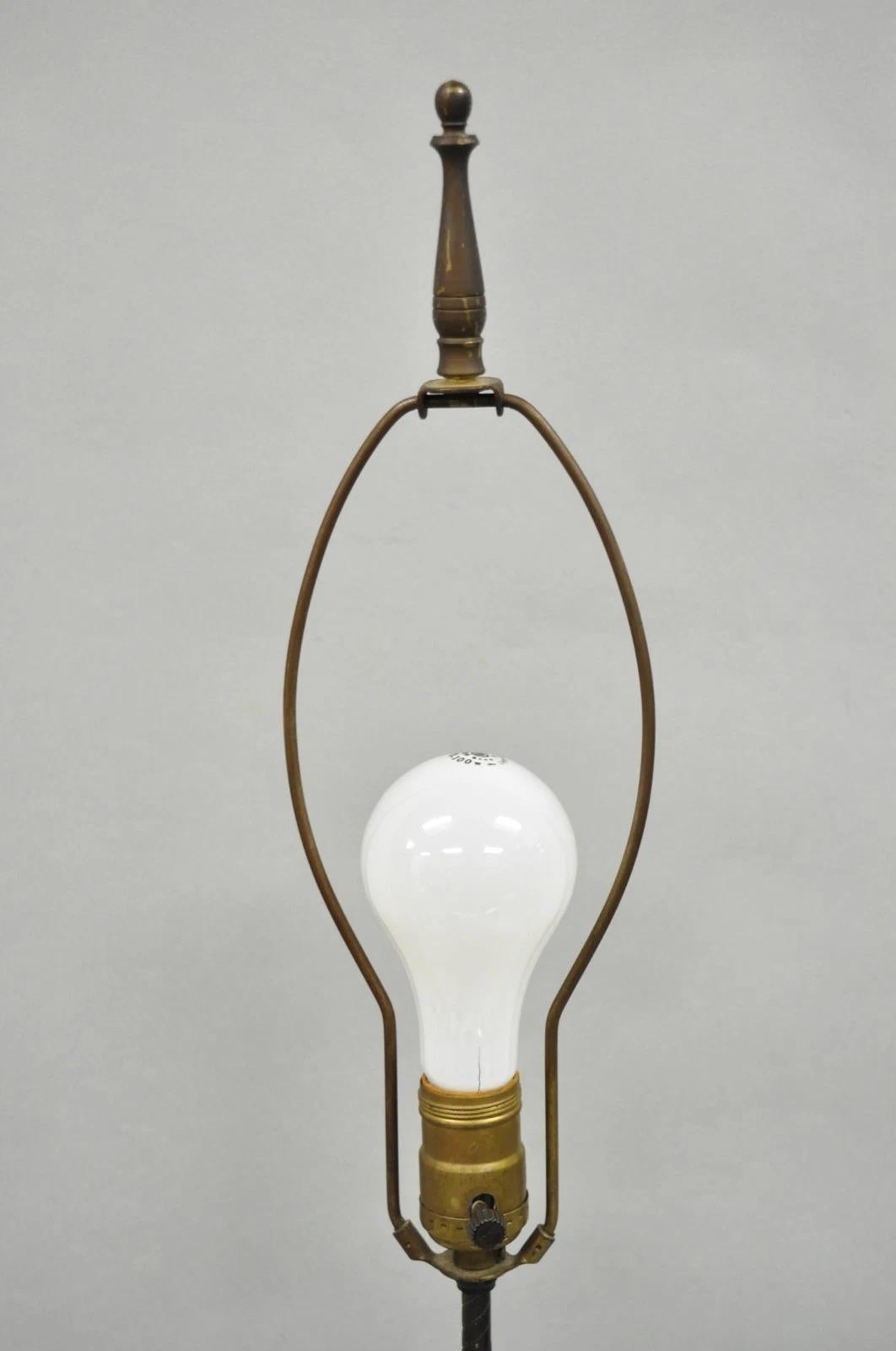 Antique French Renaissance Spelter Metal Statue of Cardinal Mazarin Table Lamp in vendita 2