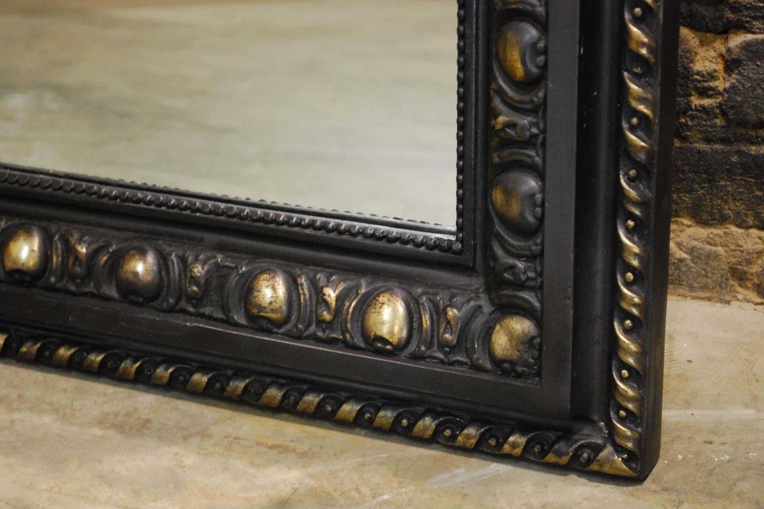Antique French Renaissance Style Black and Gold Mirror with Carved Ornaments 5