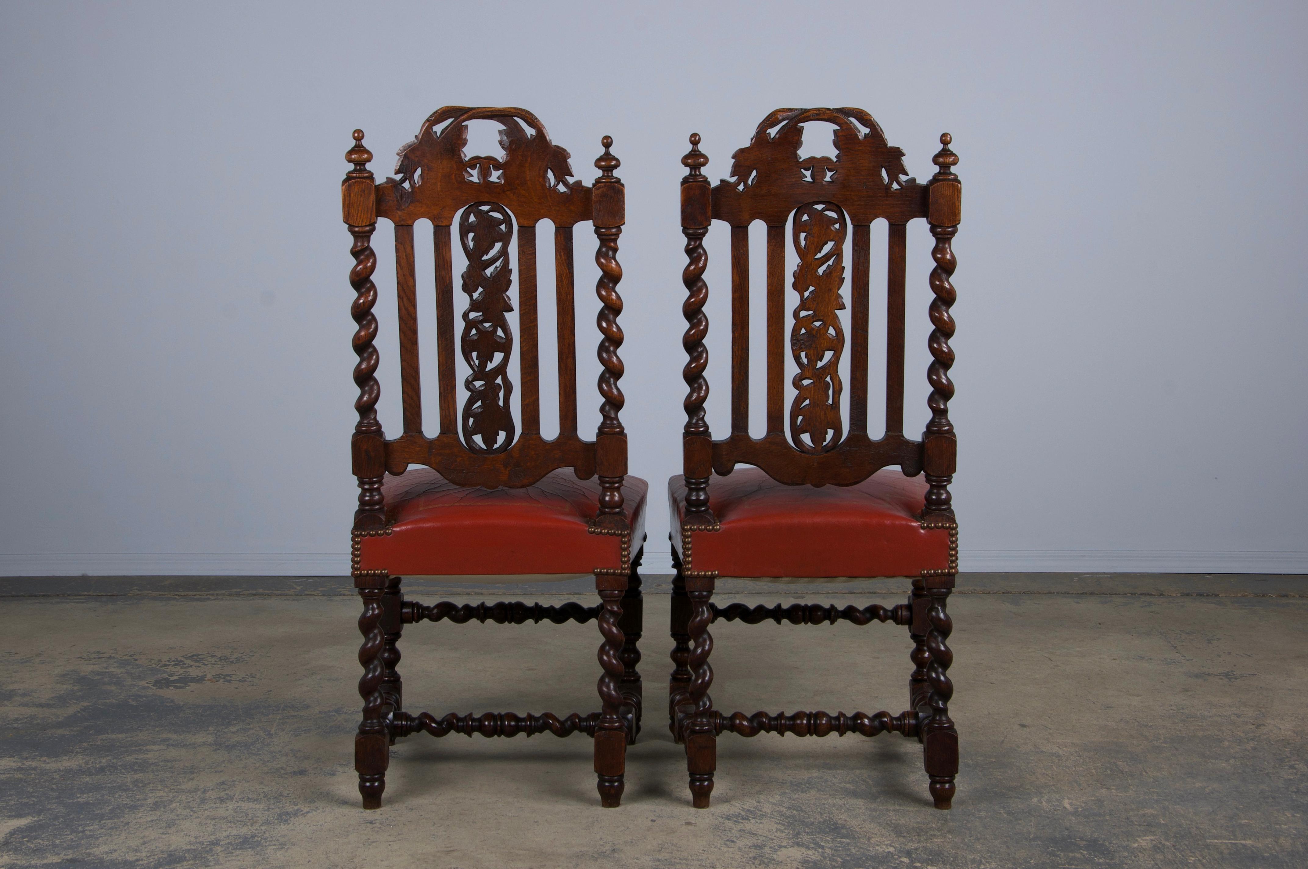 Antike French Renaissance Eiche Esszimmerstühle mit rotem Leder - Satz von 6 im Angebot 12