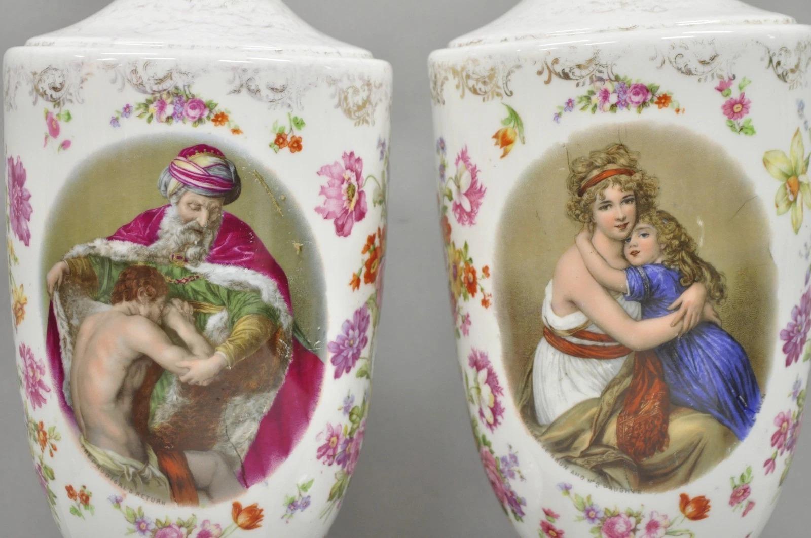 Antique French Renaissance Victorian Porcelain Urn Figural Cameo Table Lamp Pair Desconocido en venta
