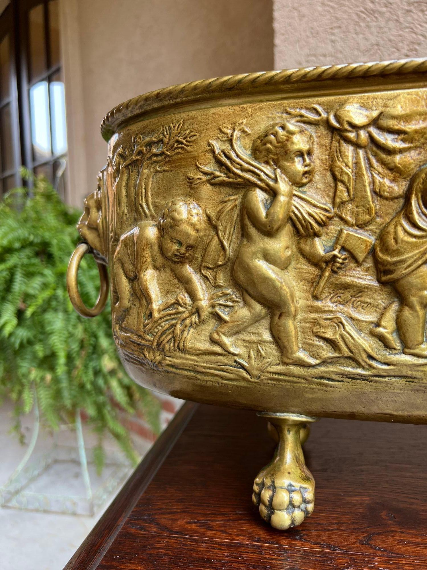 Antique French Repousse Brass Jardinière Oval Planter Renaissance Drink Server For Sale 12