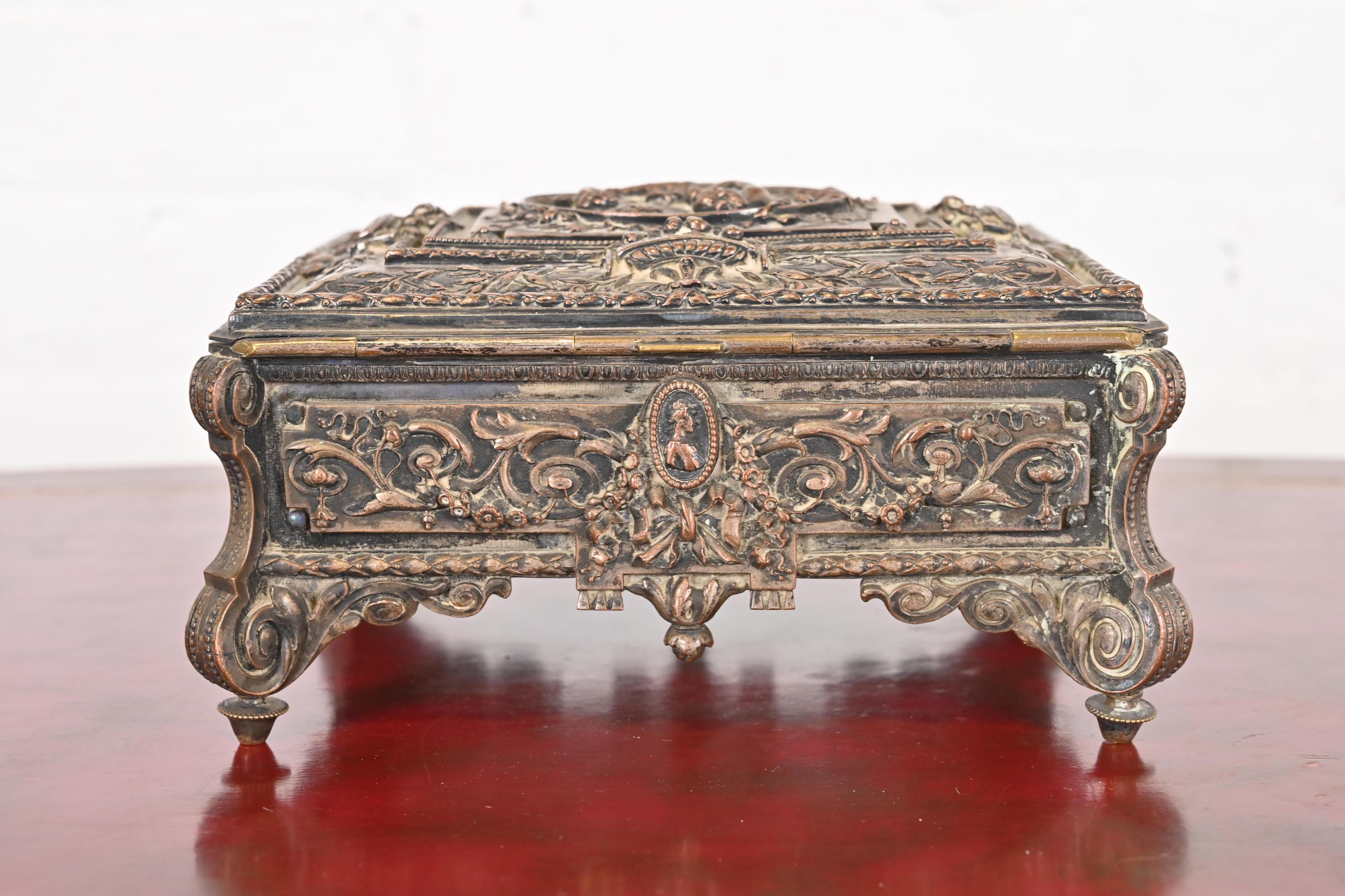 Antique French Repousse Silver Jewelry Box For Sale 10