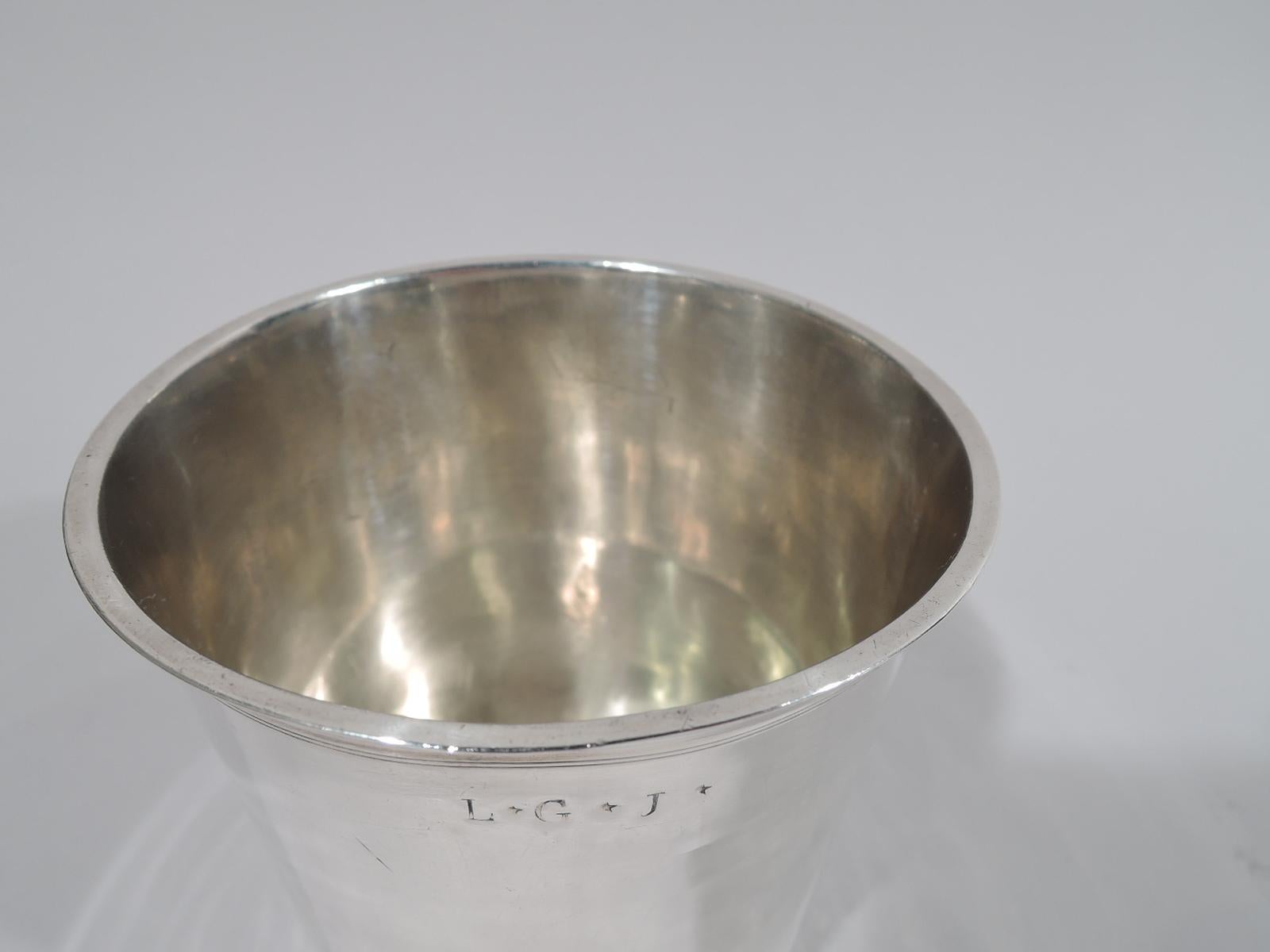 Antique French Restauration Silver Beaker by Theodor Tonnelier In Good Condition In New York, NY