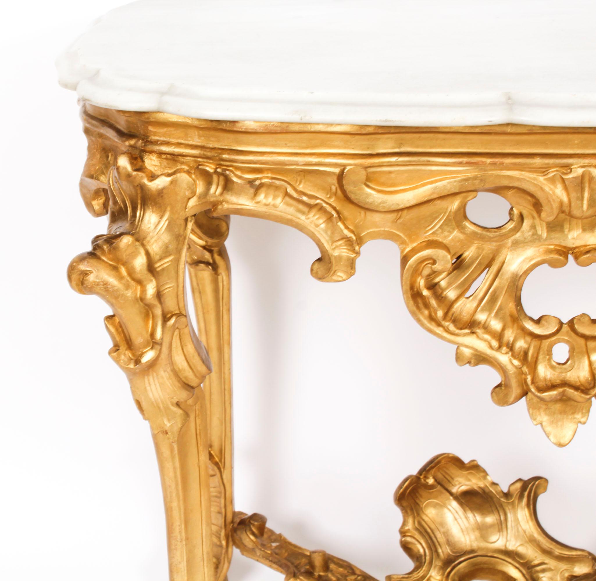Marbre Ancienne table console en bois doré sculpté rococo français 18ème siècle en vente