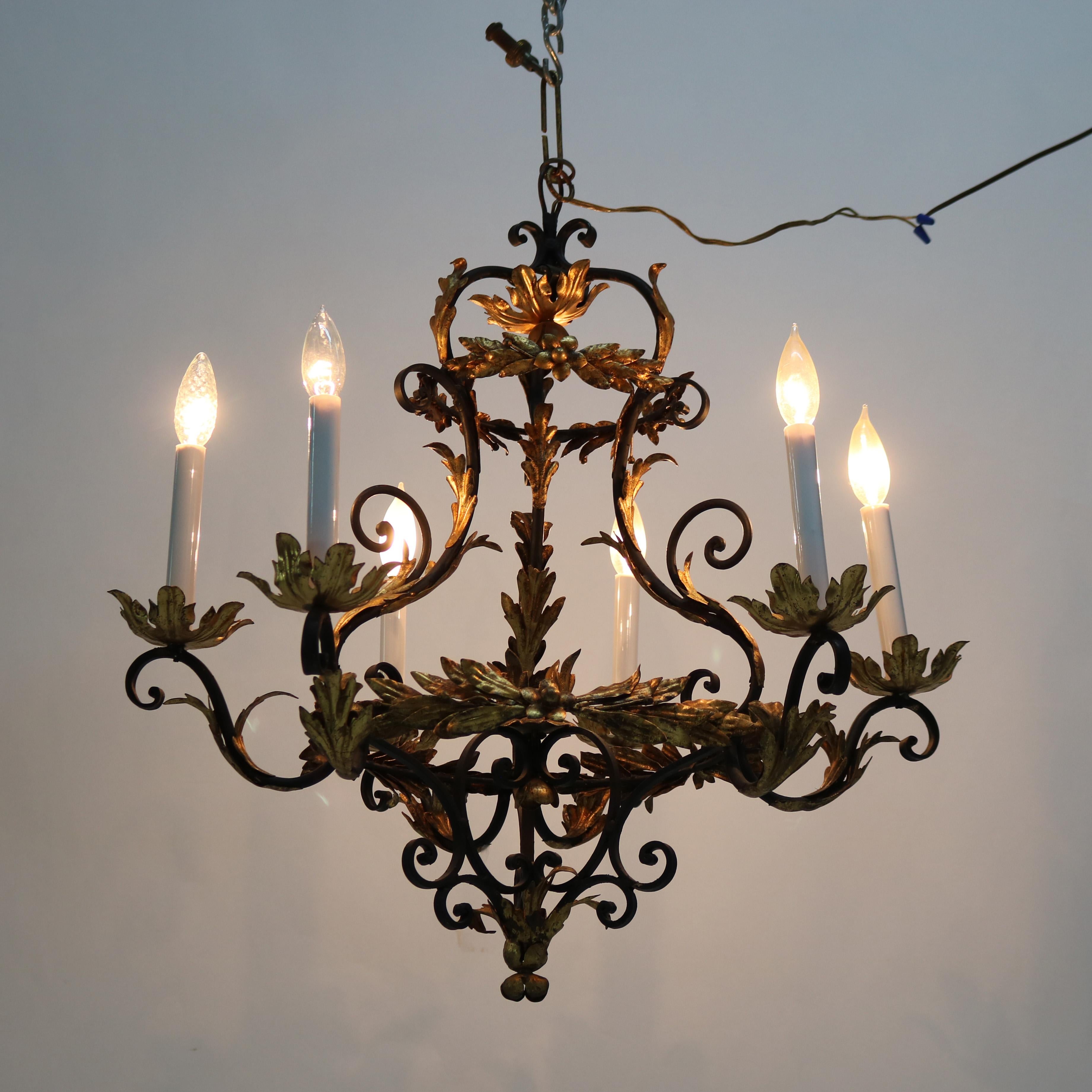 Lustre Rocococo français ancien à six feuillages en métal doré et ébénisé C1930 Bon état - En vente à Big Flats, NY
