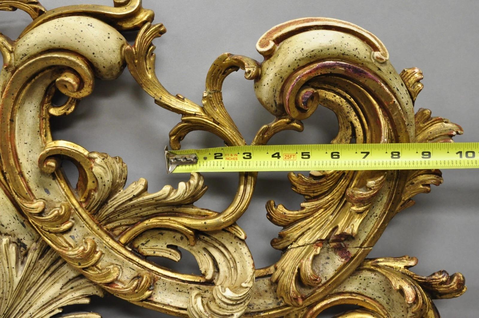 Antique French Rococo Gold Giltwood Carved Wood Italian King Size Bed Headboard (testiera del letto) in vendita 2