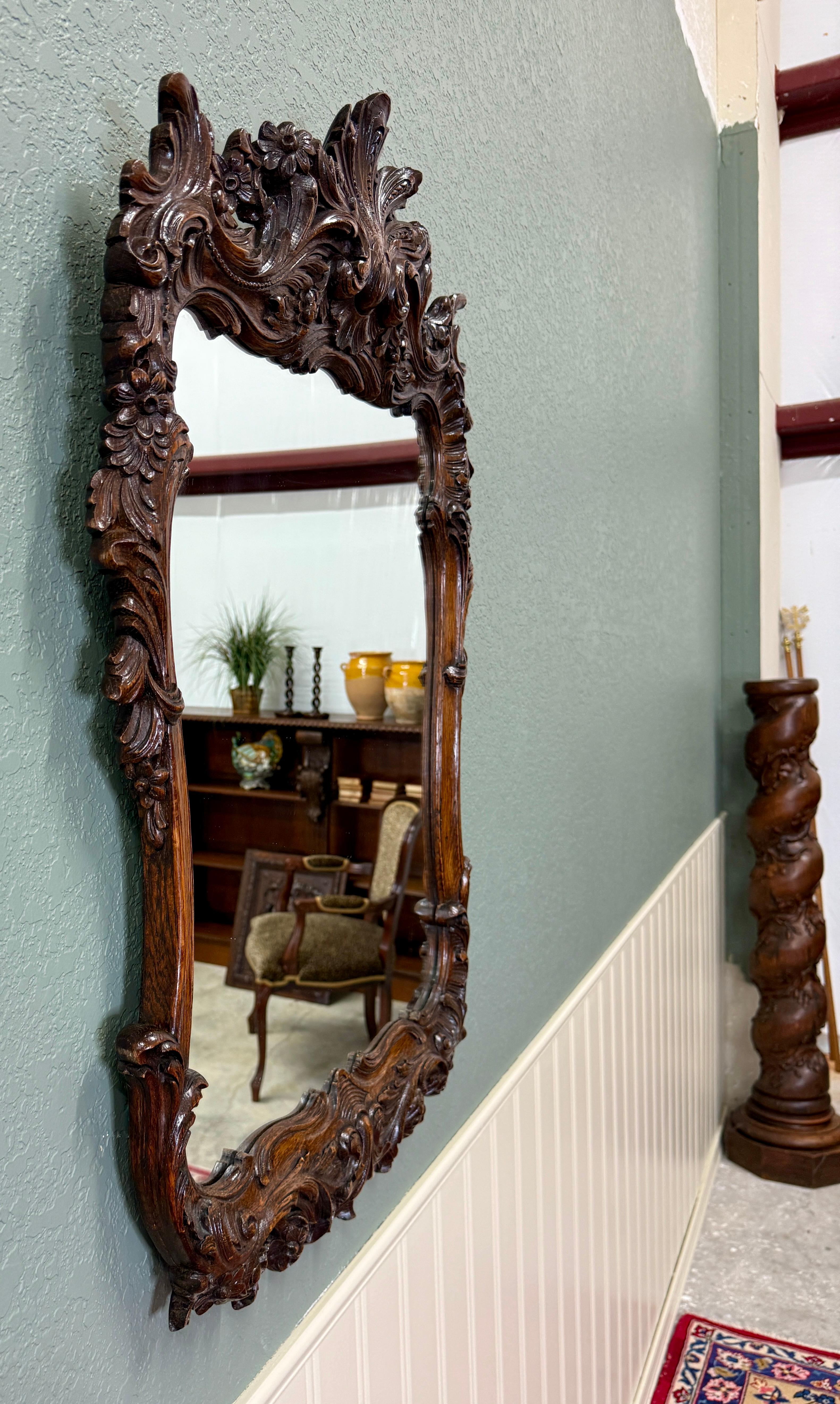 Antique French Rococo Mirror gerahmt Hanging Wall Mirror Rectangular Carved Oak (Geschnitzt) im Angebot
