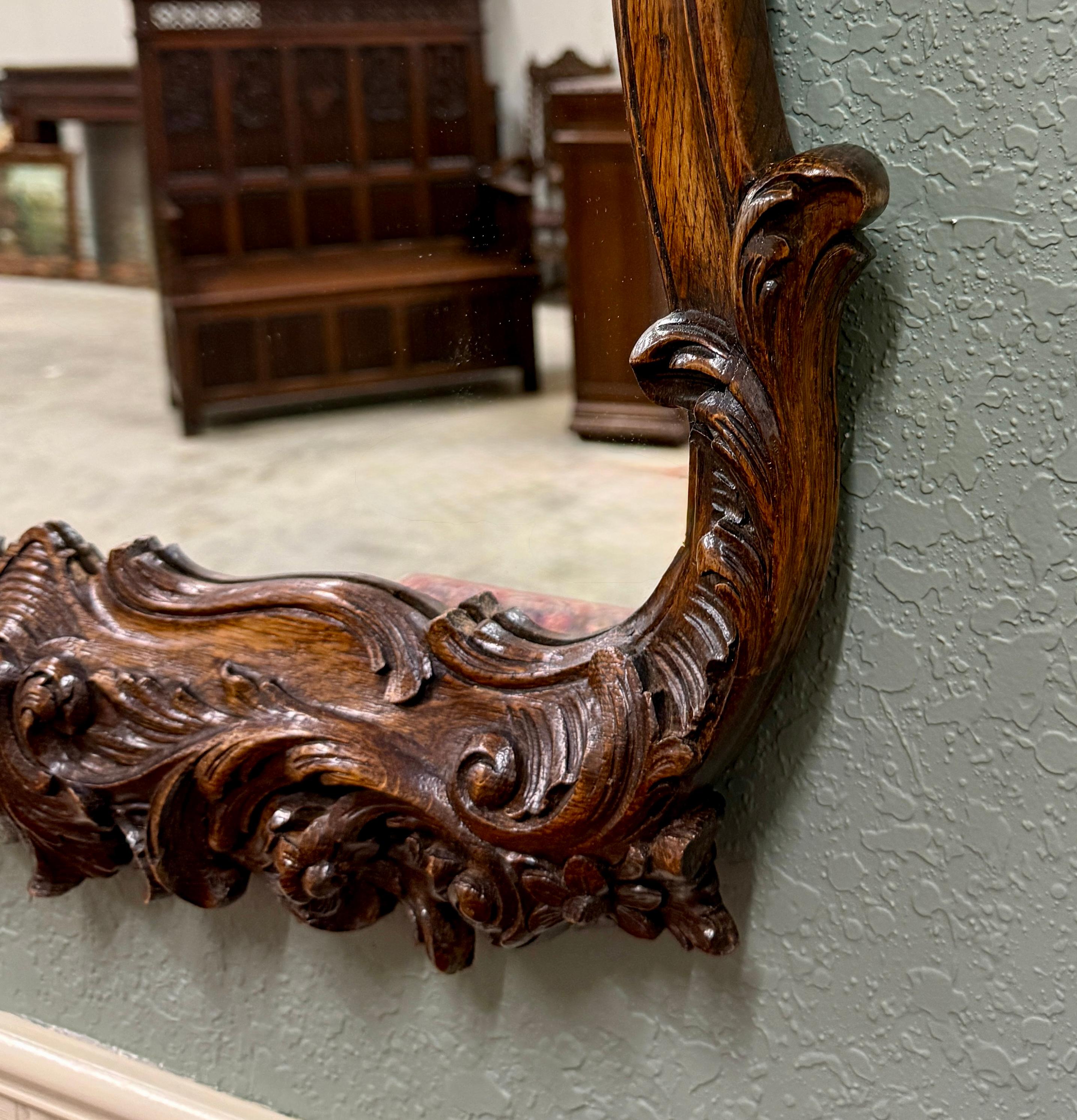 Antique French Rococo Mirror gerahmt Hanging Wall Mirror Rectangular Carved Oak (Frühes 20. Jahrhundert) im Angebot