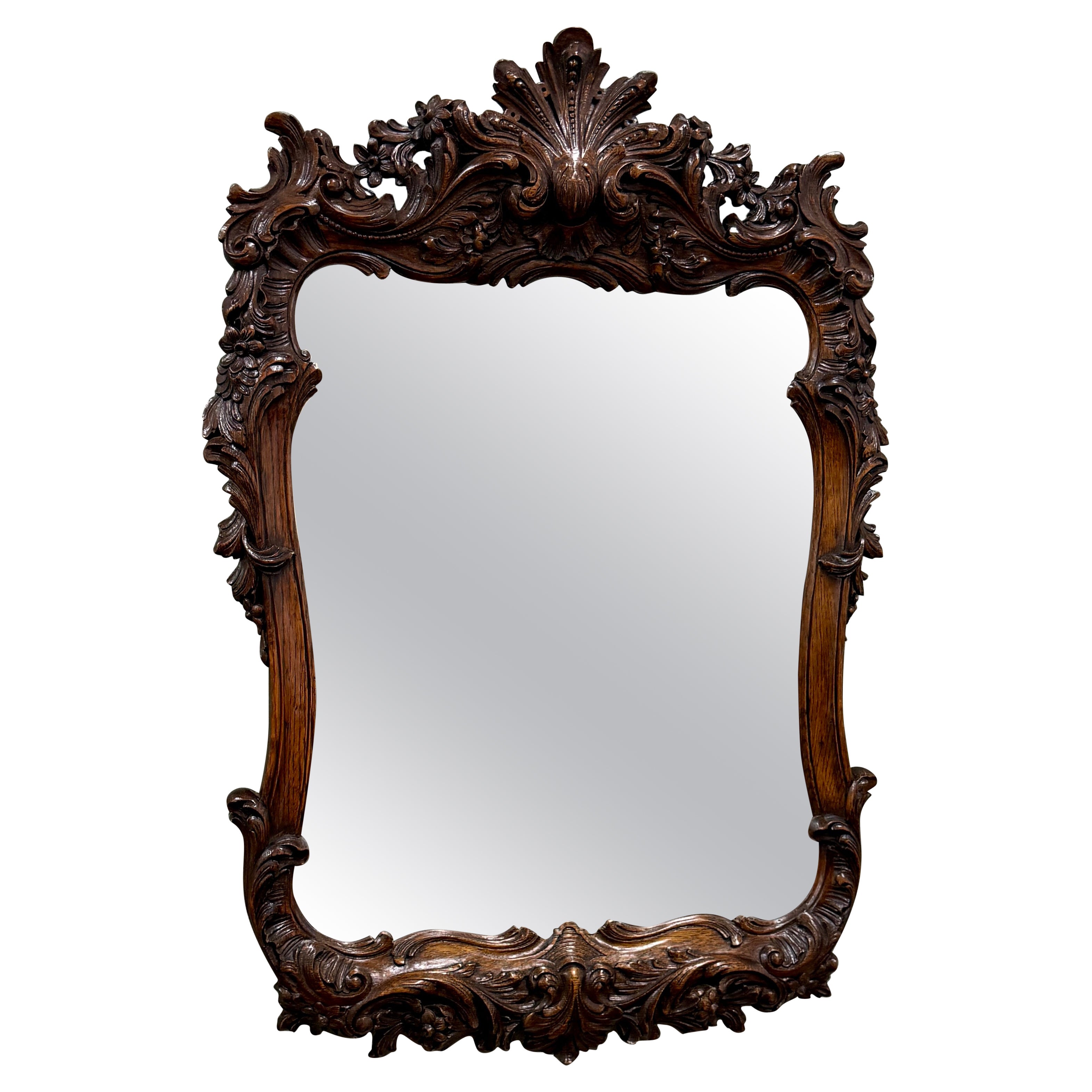 Antique French Rococo Mirror Encadré Miroir suspendu Rectangulaire Chêne sculpté