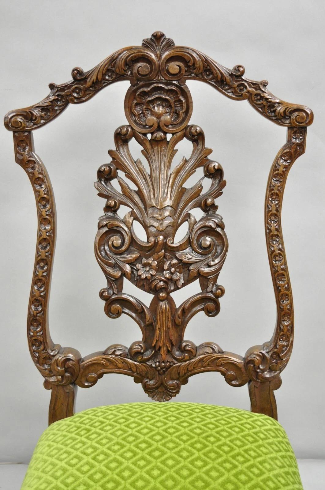 Antique French Rococo Revival Carved Walnut Dining Side Chairs - Set of 6 (Rokoko) im Angebot