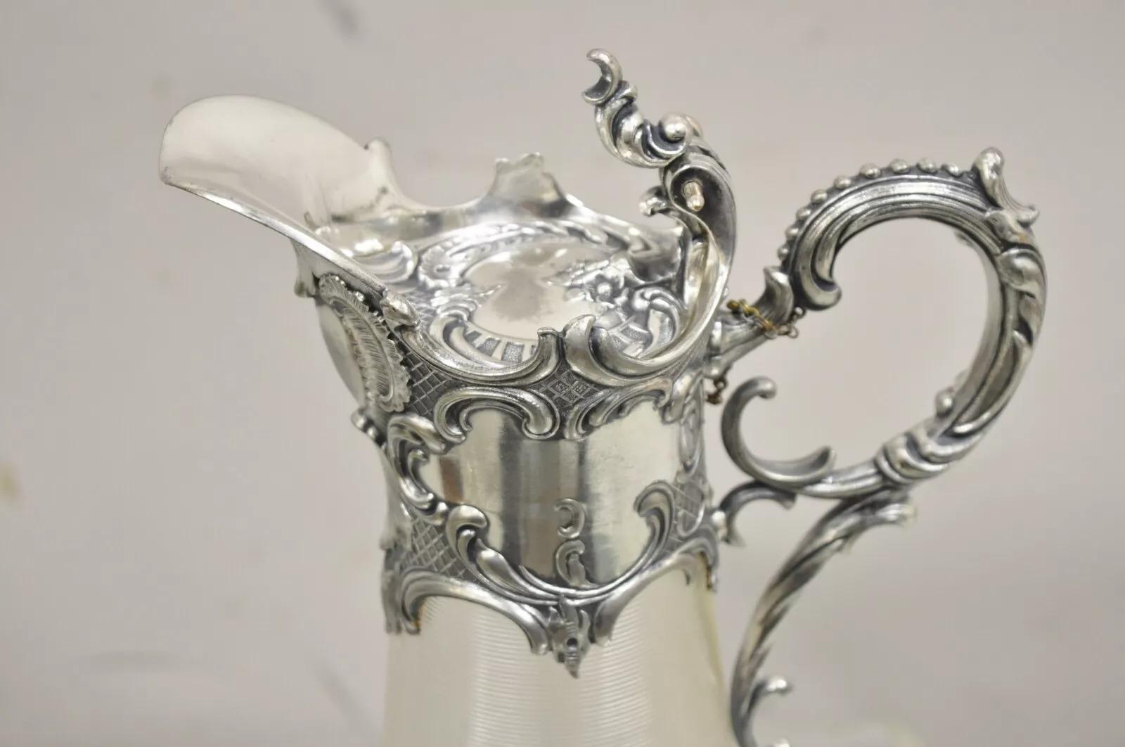 Rococò Antique French Rococo Silver Plated Ribbed Glass Liqueur Decanter Bottle in vendita