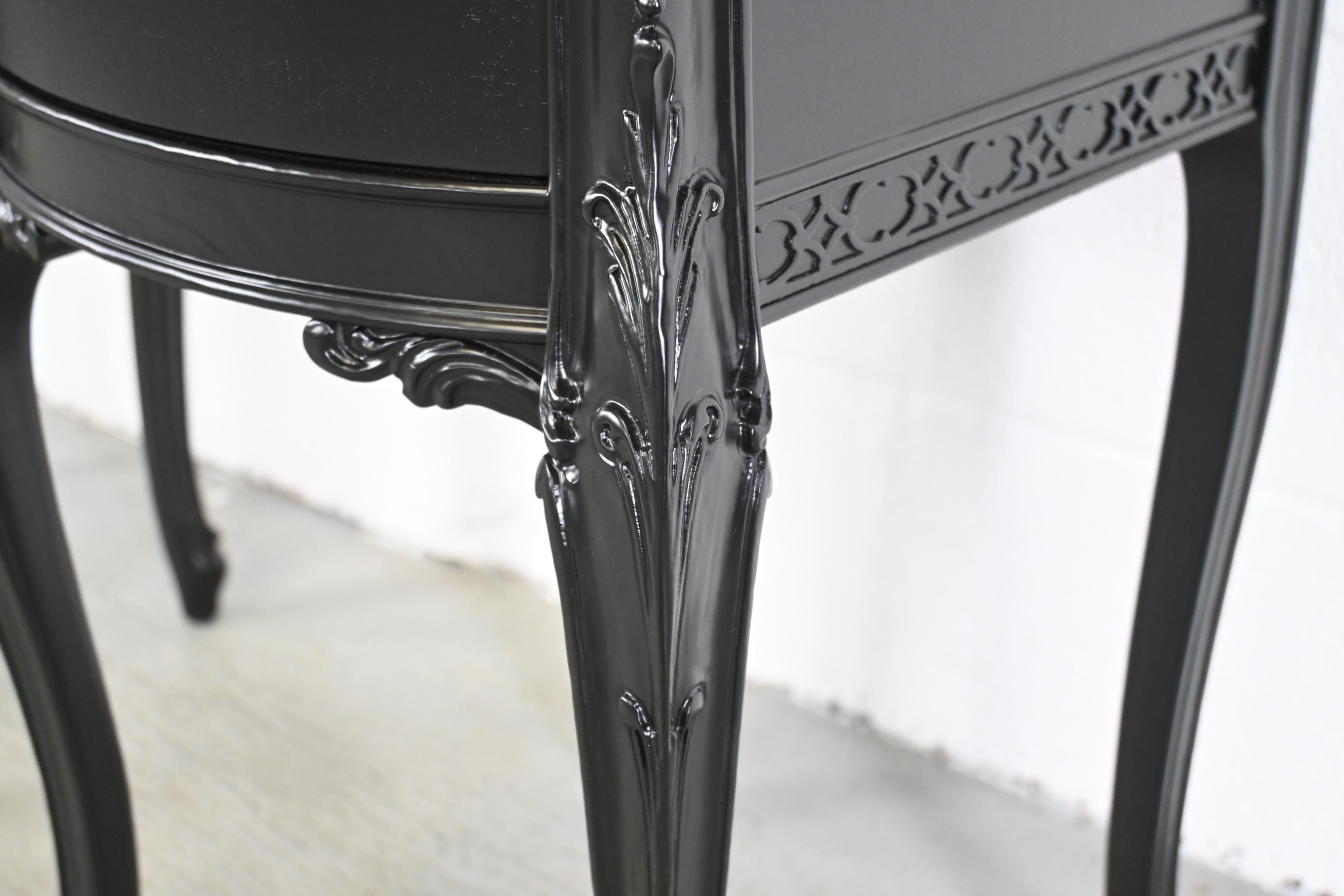Antique French Rococo Style Black Lacquered Nightstands For Sale 3