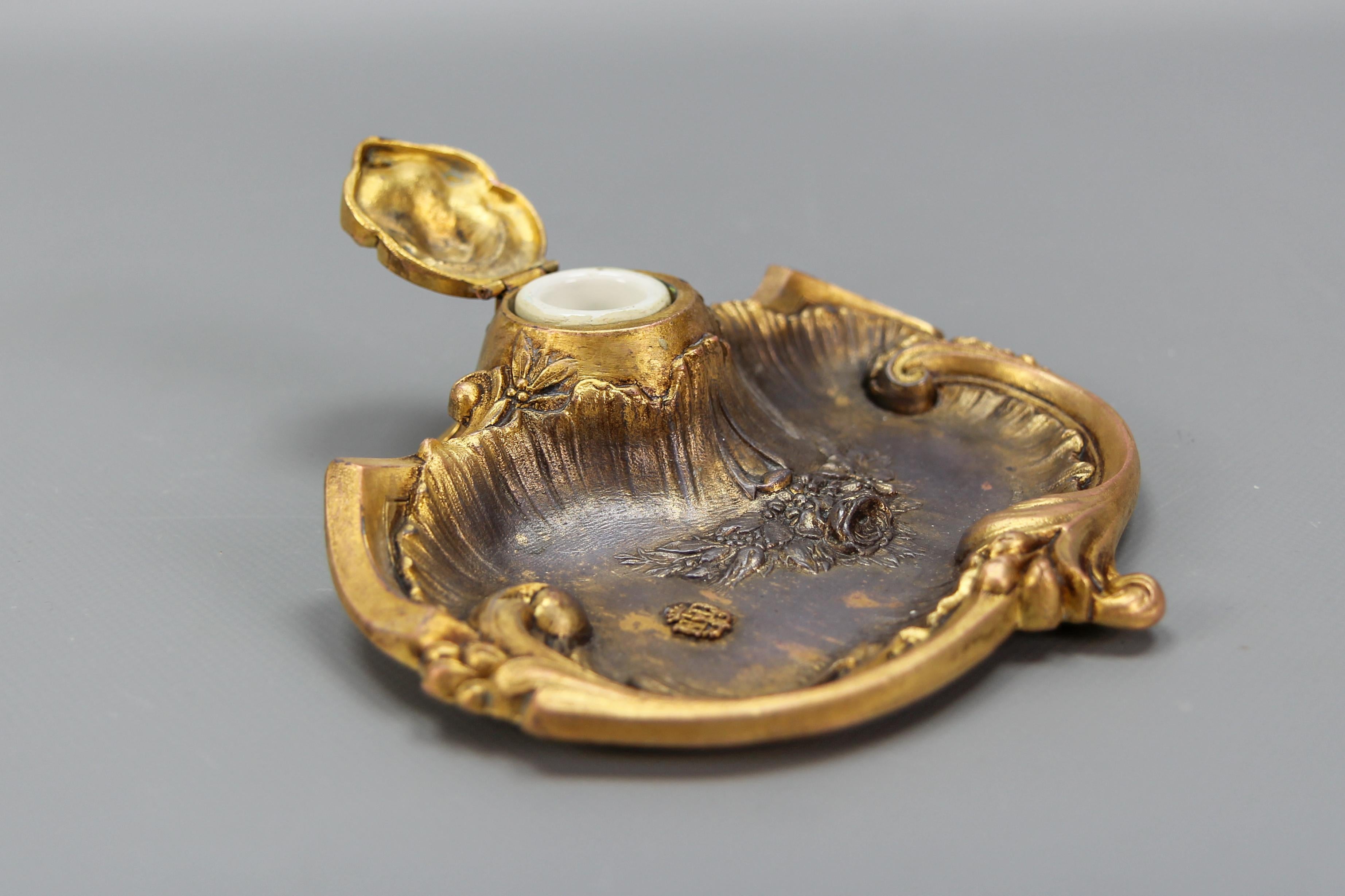 Antique French Rococo Style Gilt Pewter and Porcelain Inkwell Signed Chatelain  For Sale 11