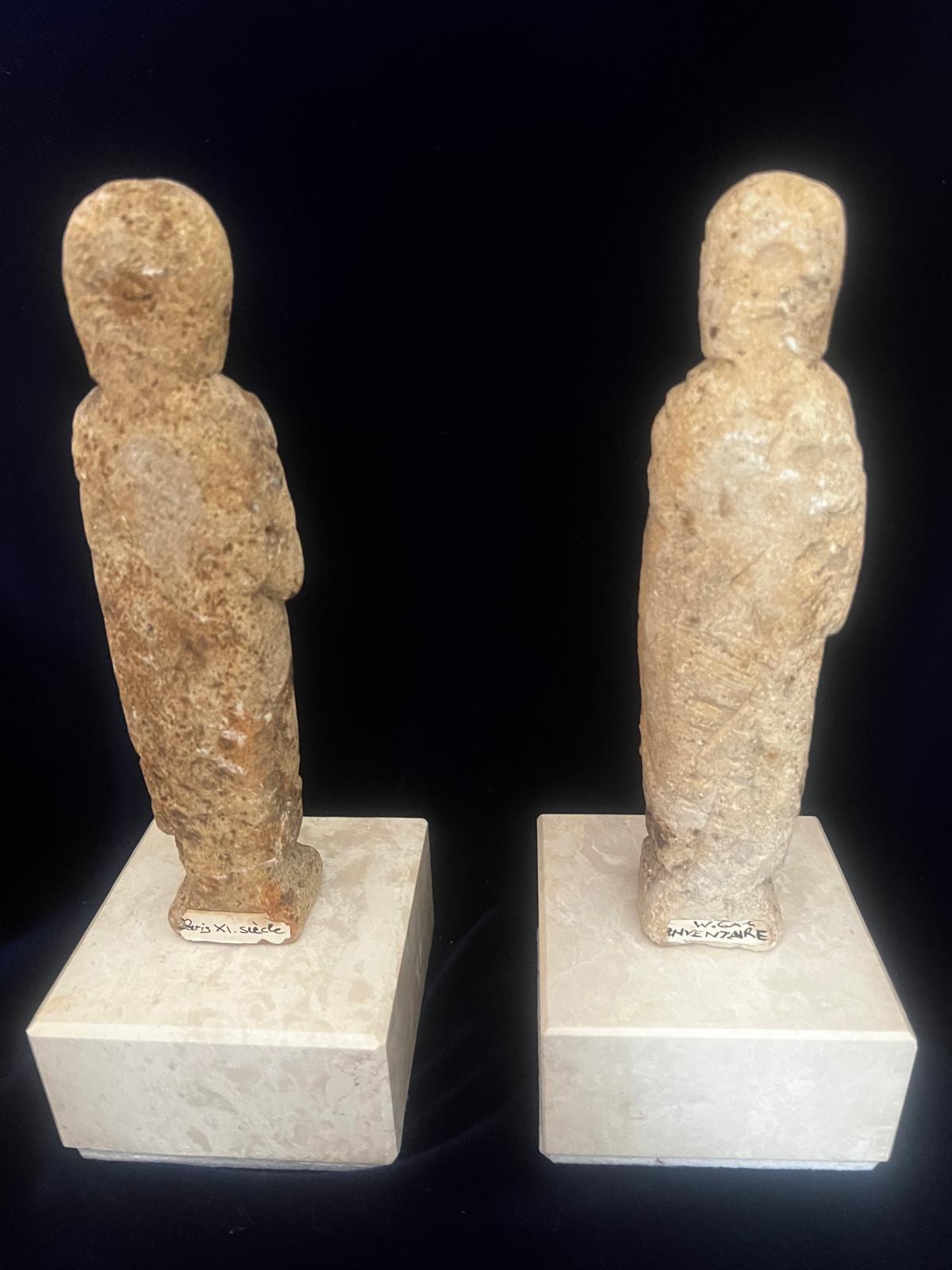 Antique French Romanesque 11th Century Pair of St.Peter and St.Paul Limestone For Sale 4
