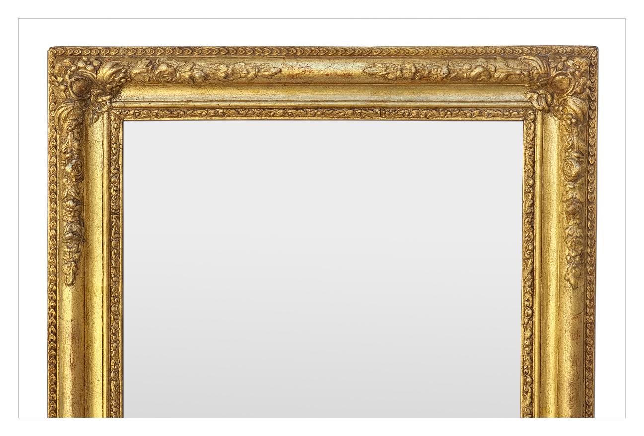Antique French Romantic Period Giltwood Wall Mirror, circa 1830 In Good Condition For Sale In Paris, FR