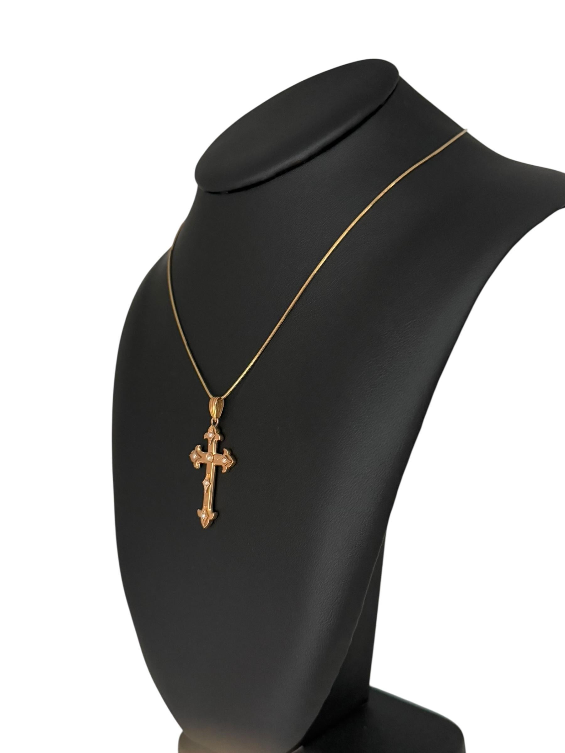 Antikes französisches Roségold Kreuz Fleur de Lys und Perlen für Damen oder Herren im Angebot