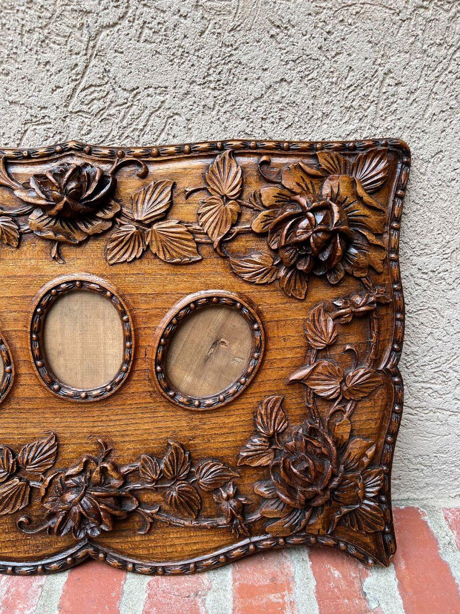 Hand-Carved Antique French Rose Triple Oval Picture Frame Carved Oak Black Forest, c1890