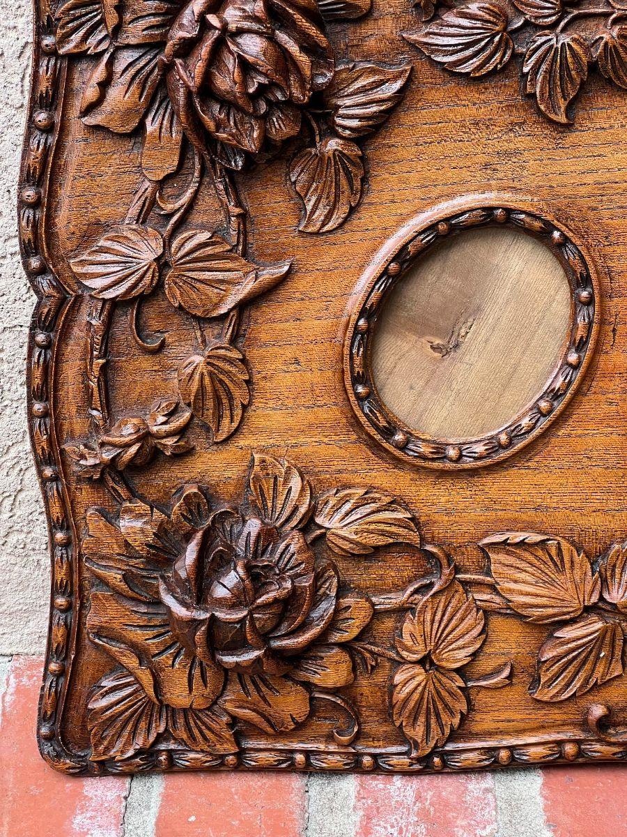 19th Century Antique French Rose Triple Oval Picture Frame Carved Oak Black Forest, c1890