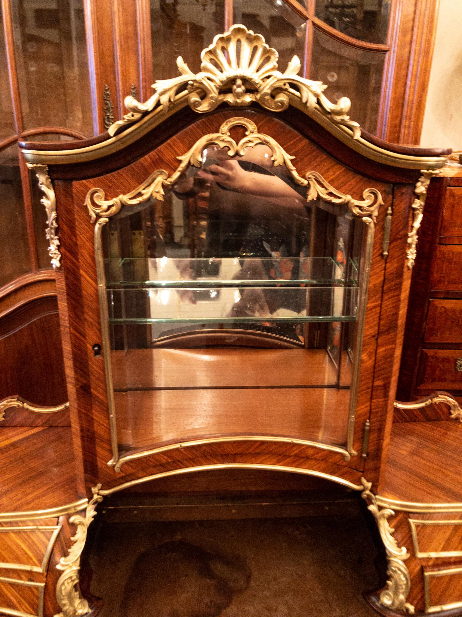 Antique French Rosewood and Gold Bronze Writing Desk, circa 1880-1890 In Good Condition In New Orleans, LA