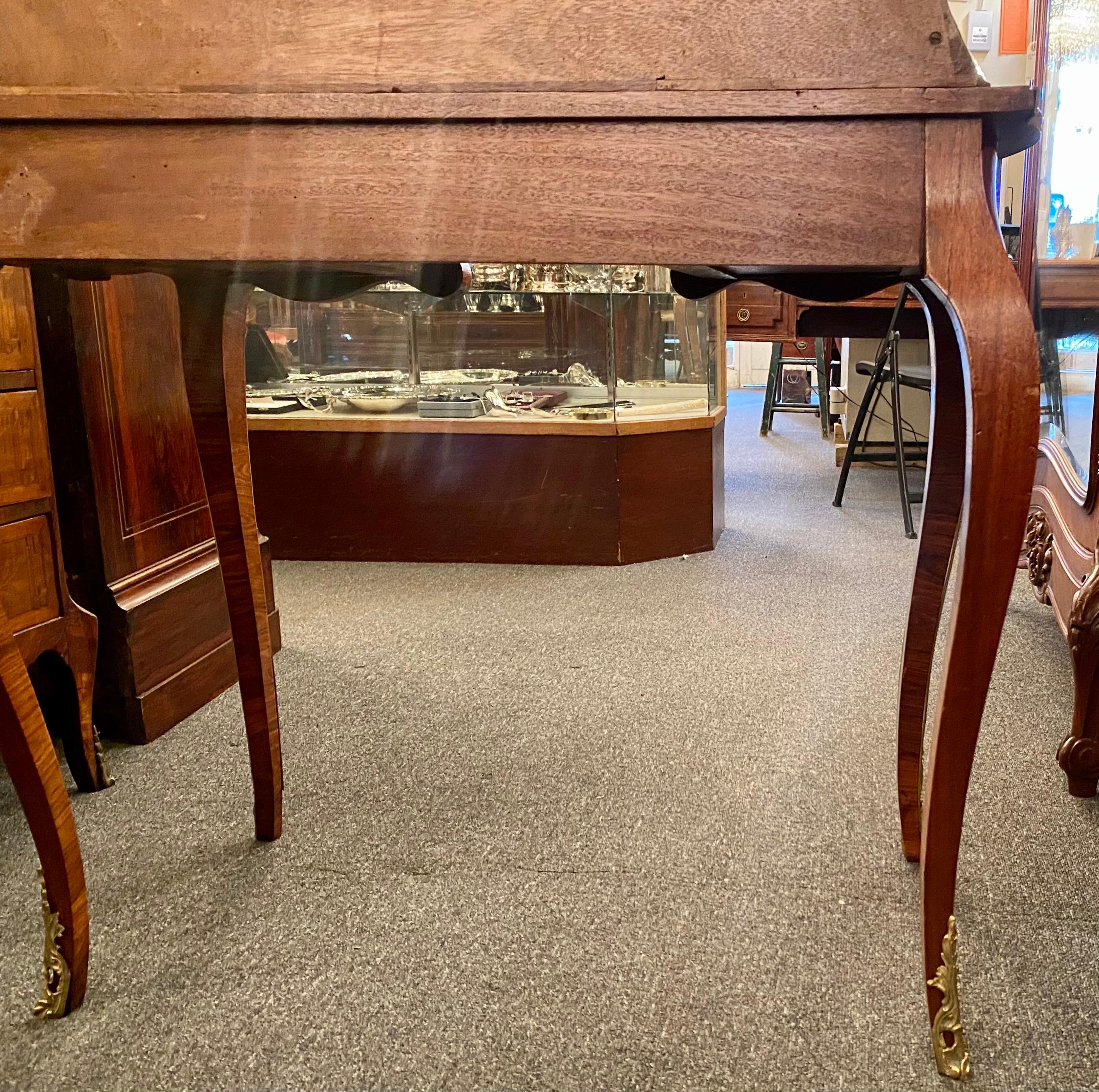 Antique French Rosewood and Gold Bronze Writing Desk or Vanity, circa 1880-1890 For Sale 7