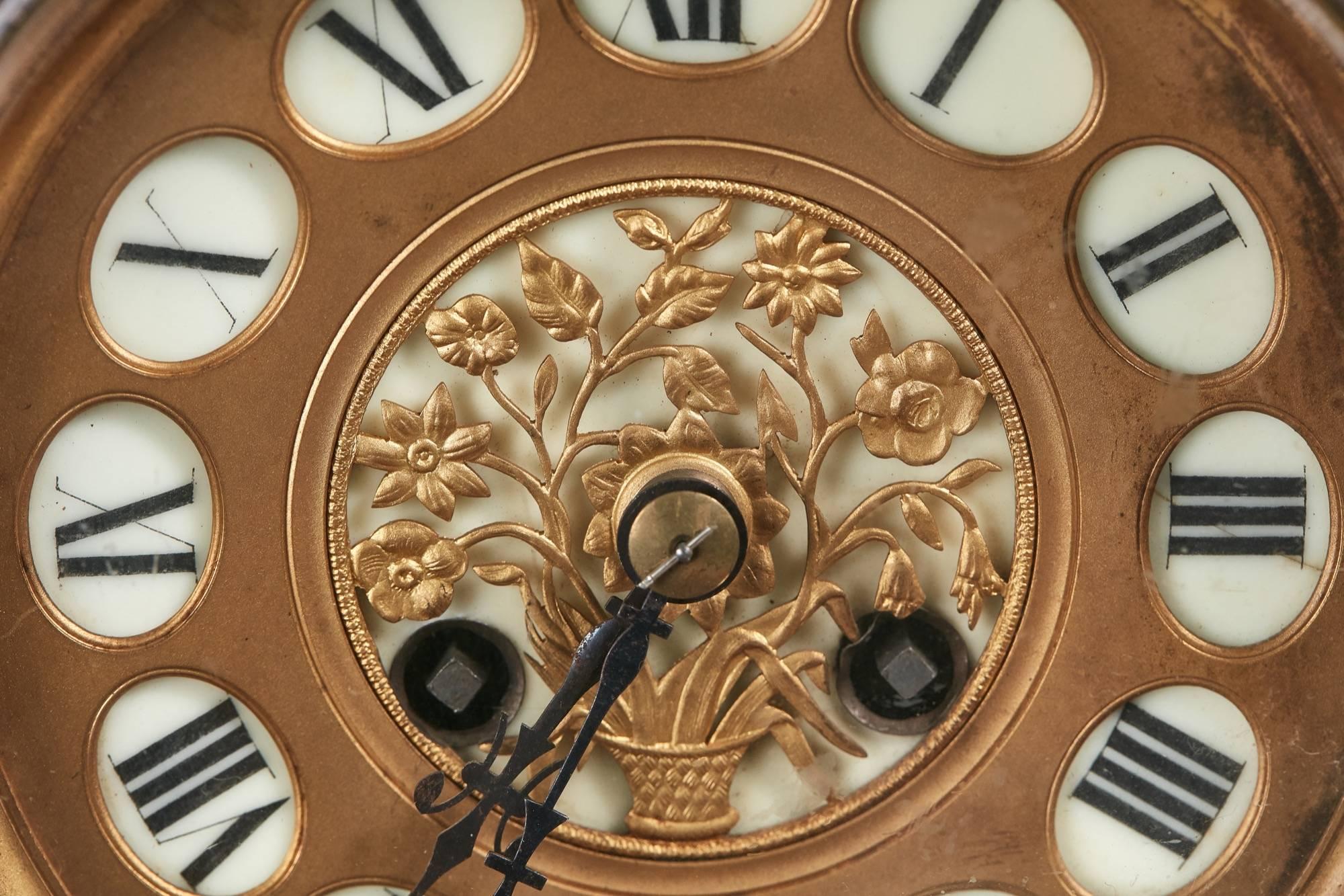 Antique French Rosewood Marquetry Inlaid 8 Day Mantel Clock In Excellent Condition For Sale In Stutton, GB
