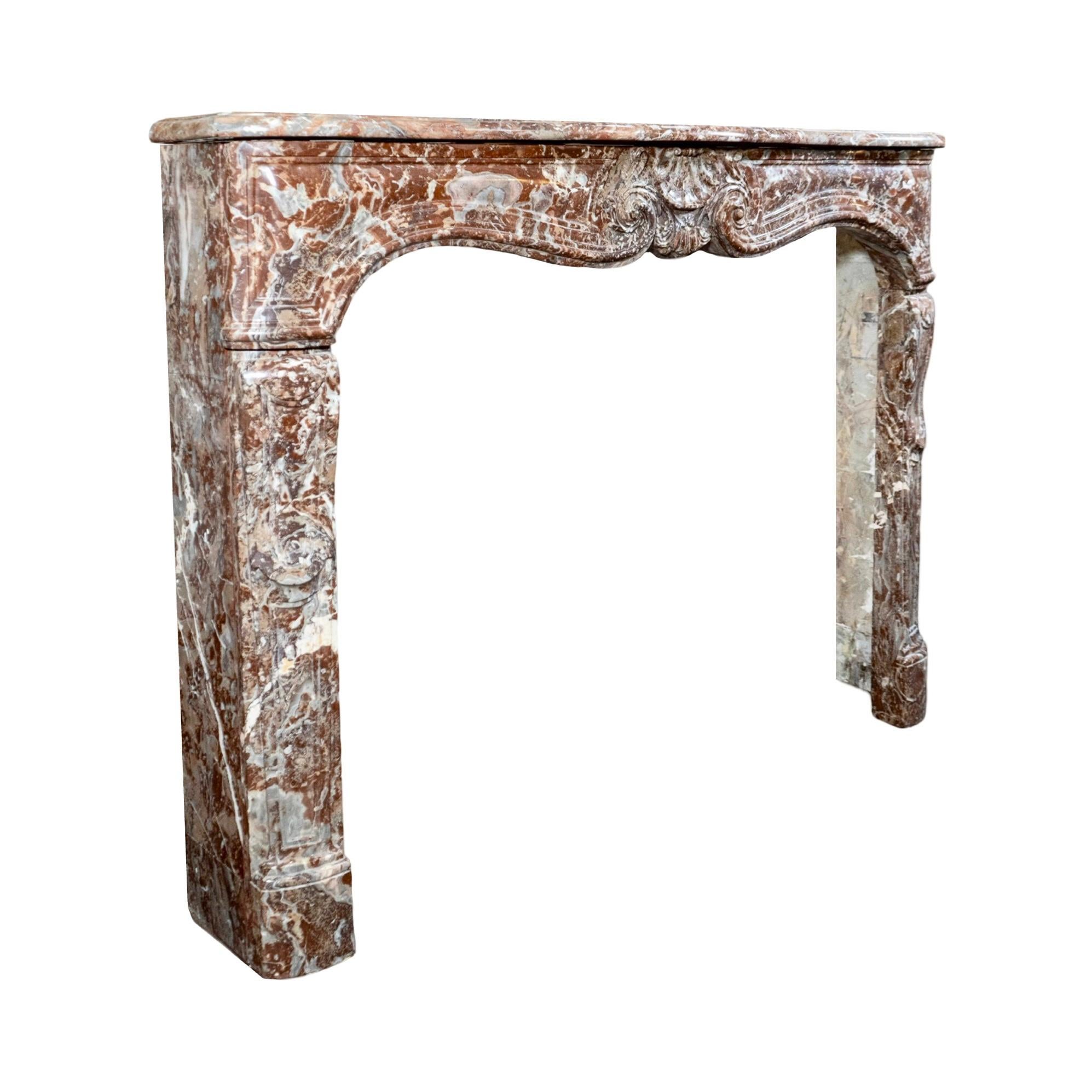 Antike Französisch Rouge Royal Marmor Mantel (18. Jahrhundert und früher) im Angebot