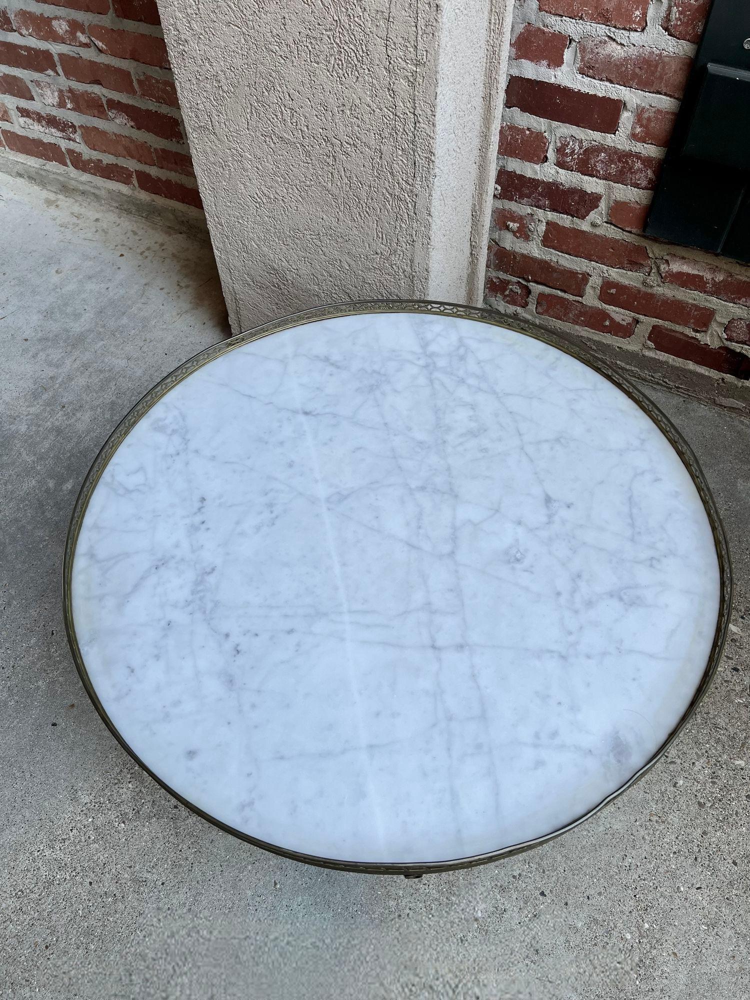 Antique French Tavolino Bouillotte Rotondo Marmo Bianco Stile Luigi XVI Gueridon in vendita 14