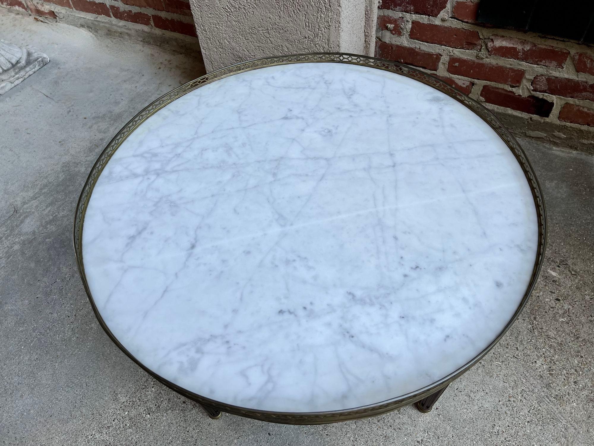 Antique French Tavolino Bouillotte Rotondo Marmo Bianco Stile Luigi XVI Gueridon in vendita 3