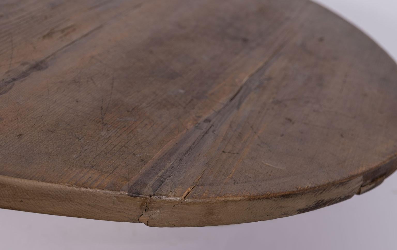 Antique French Round Bread Board In Good Condition In Houston, TX