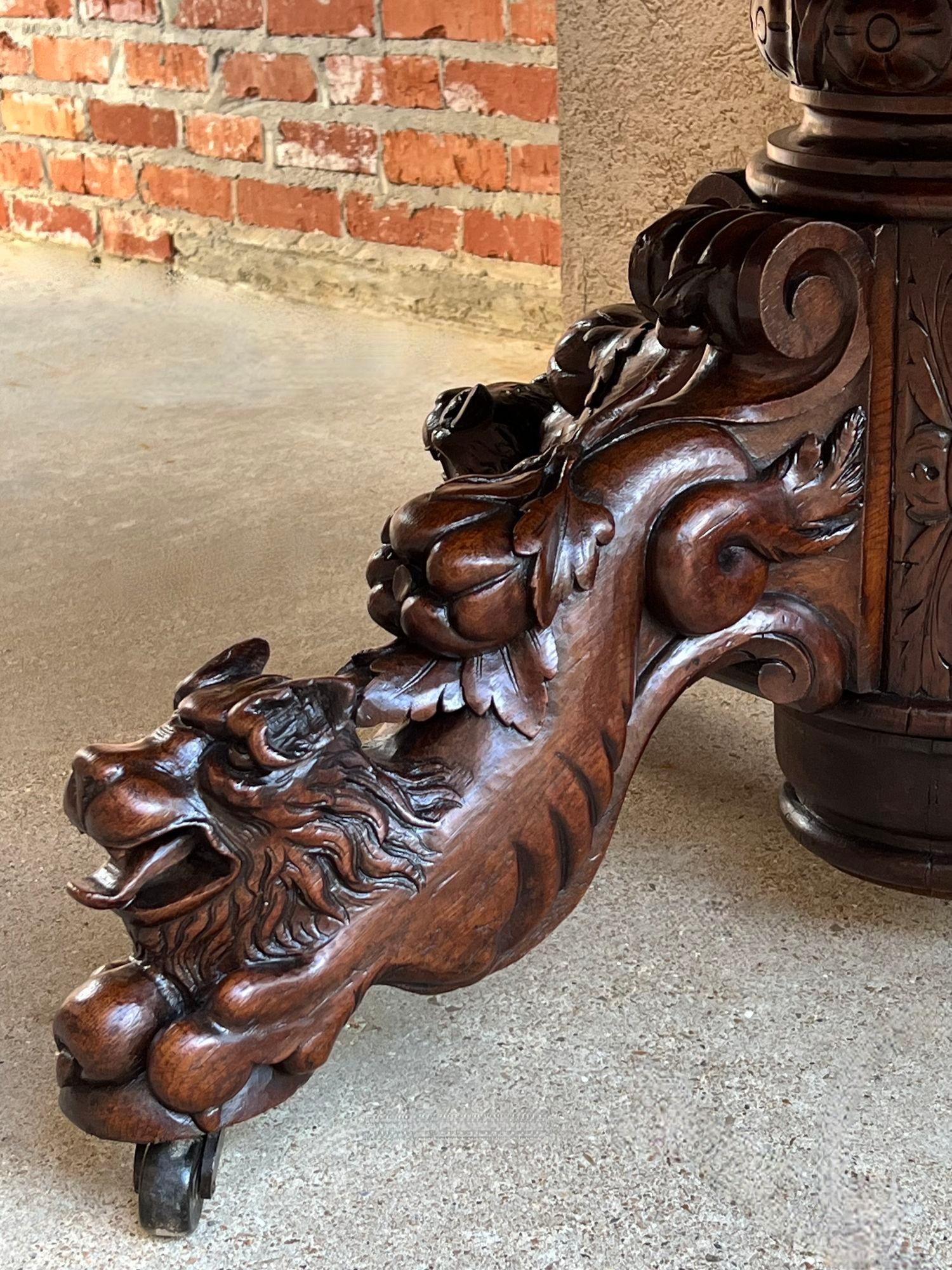 Antique French ROUND Dining Hunt Game Table Carved Oak Black Forest Pedestal For Sale 8
