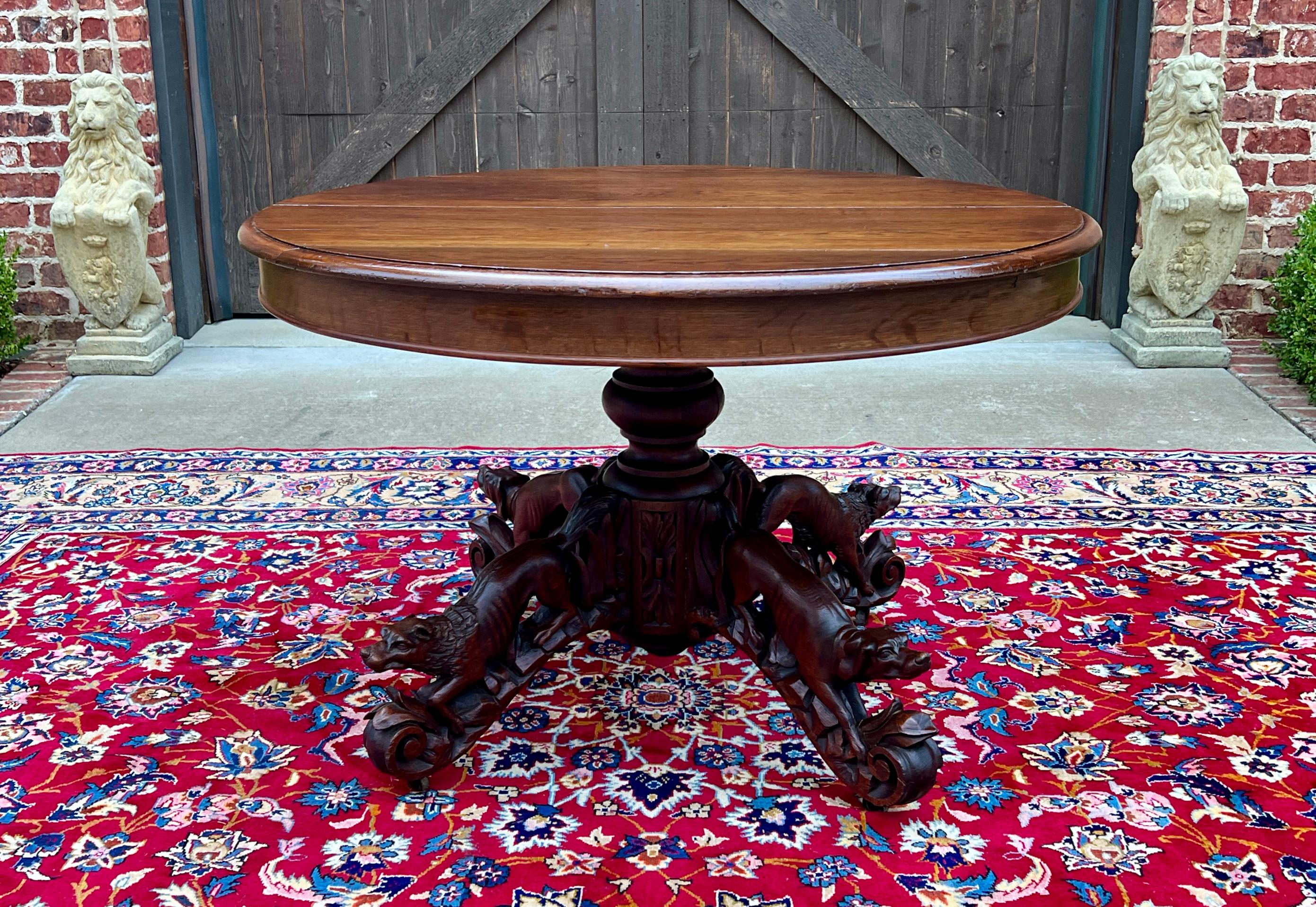 OUTSTANDING Antique French Oak Game / Card Table or Dining Table / Breakfast Table~~ROUND~~HOUNDS~~Renaissance Revival 