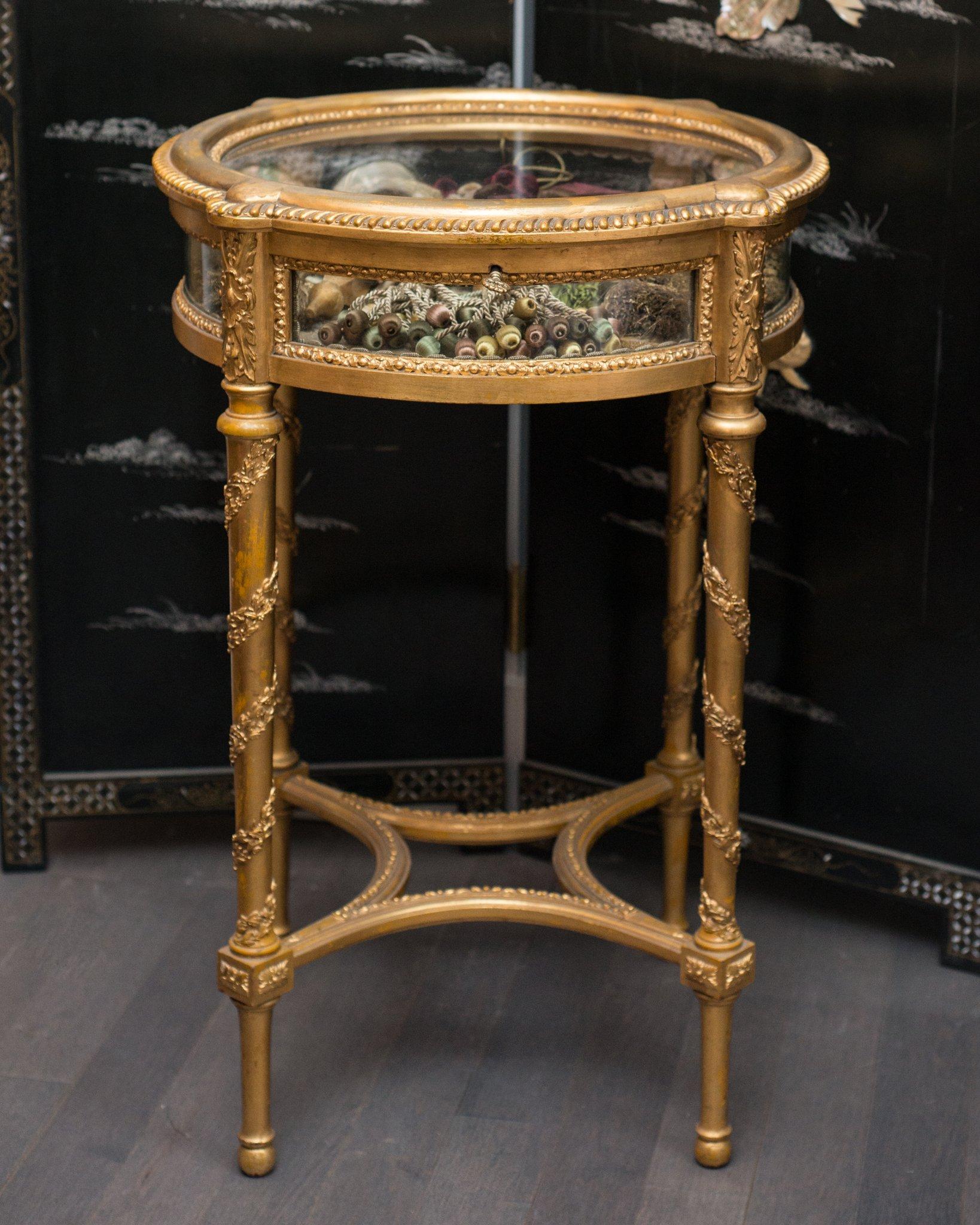Antique French Round Hand-Carved and Gilded Display Table 3