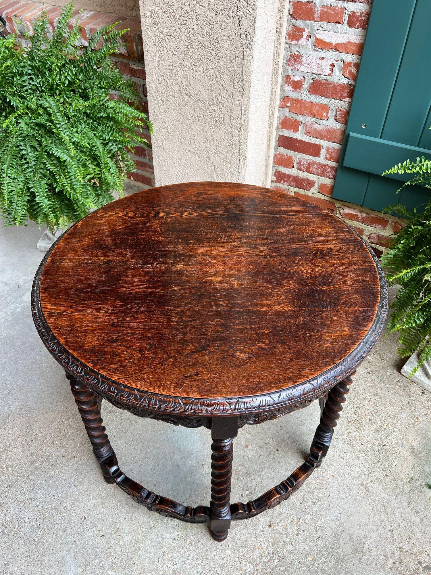 Antique French ROUND Side Center Table BARLEY TWIST Carved Oak Renaissance c1900 in vendita 2