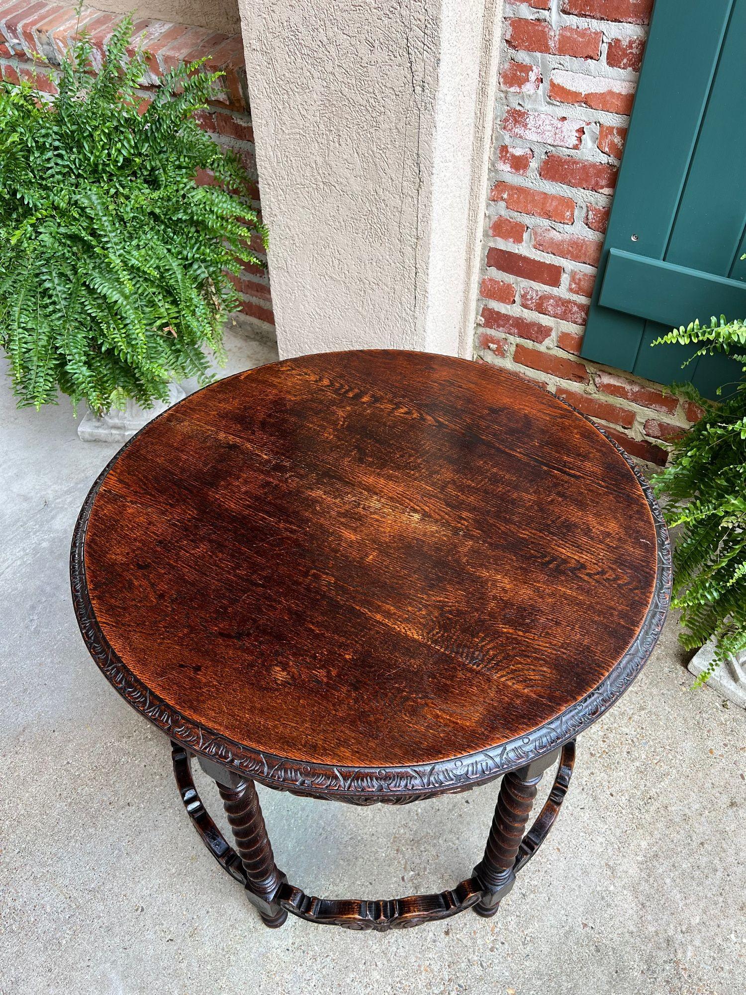 Antique French ROUND Side Center Table BARLEY TWIST Carved Oak Renaissance c1900 in vendita 3