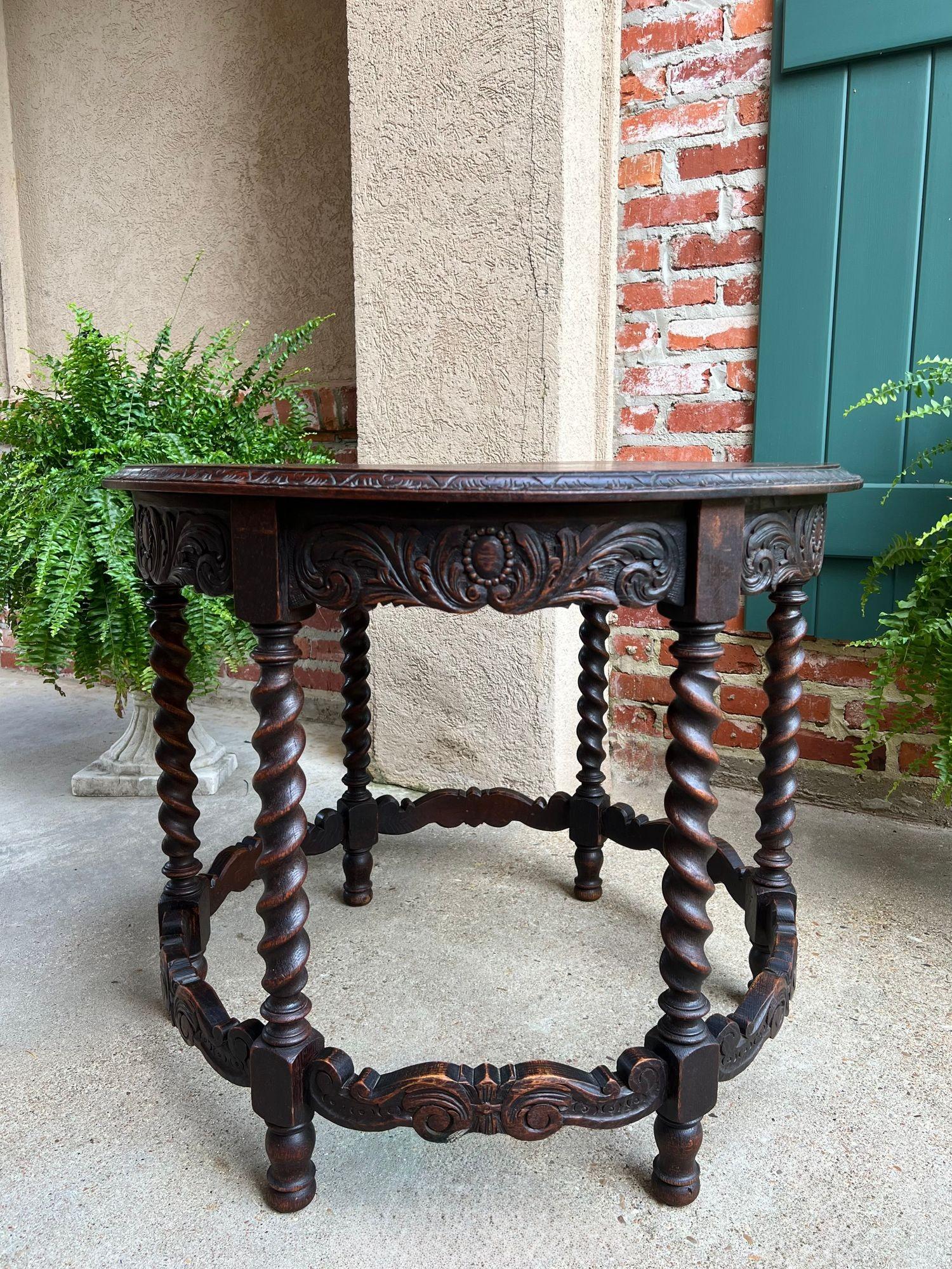 Antique French ROUND Side Center Table BARLEY TWIST Carved Oak Renaissance c1900 in vendita 5