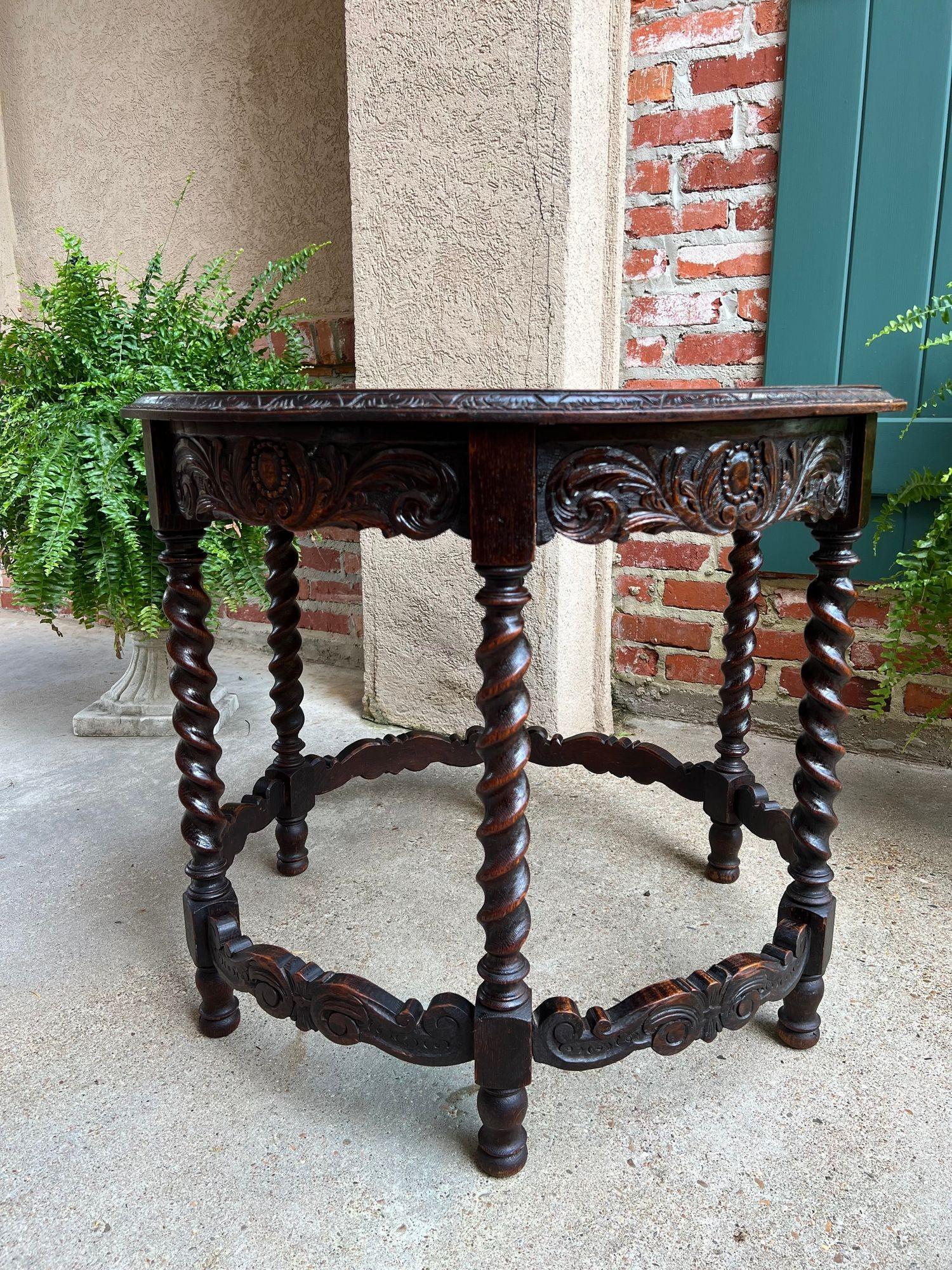 Antique French ROUND Side Center Table BARLEY TWIST Carved Oak Renaissance c1900 in vendita 7
