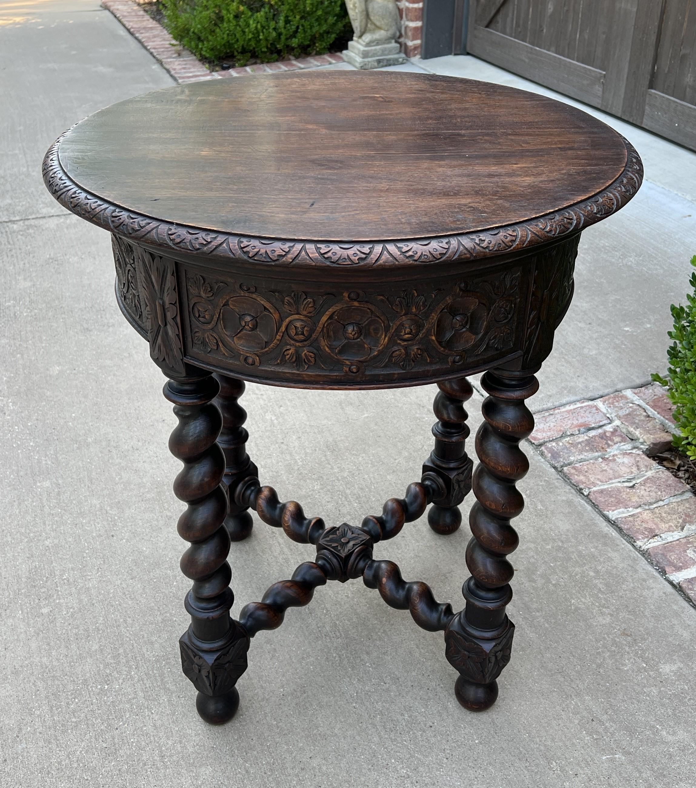 Antique French Round Side End Table Barley Twist Carved Oak Renaissance 19th C For Sale 10