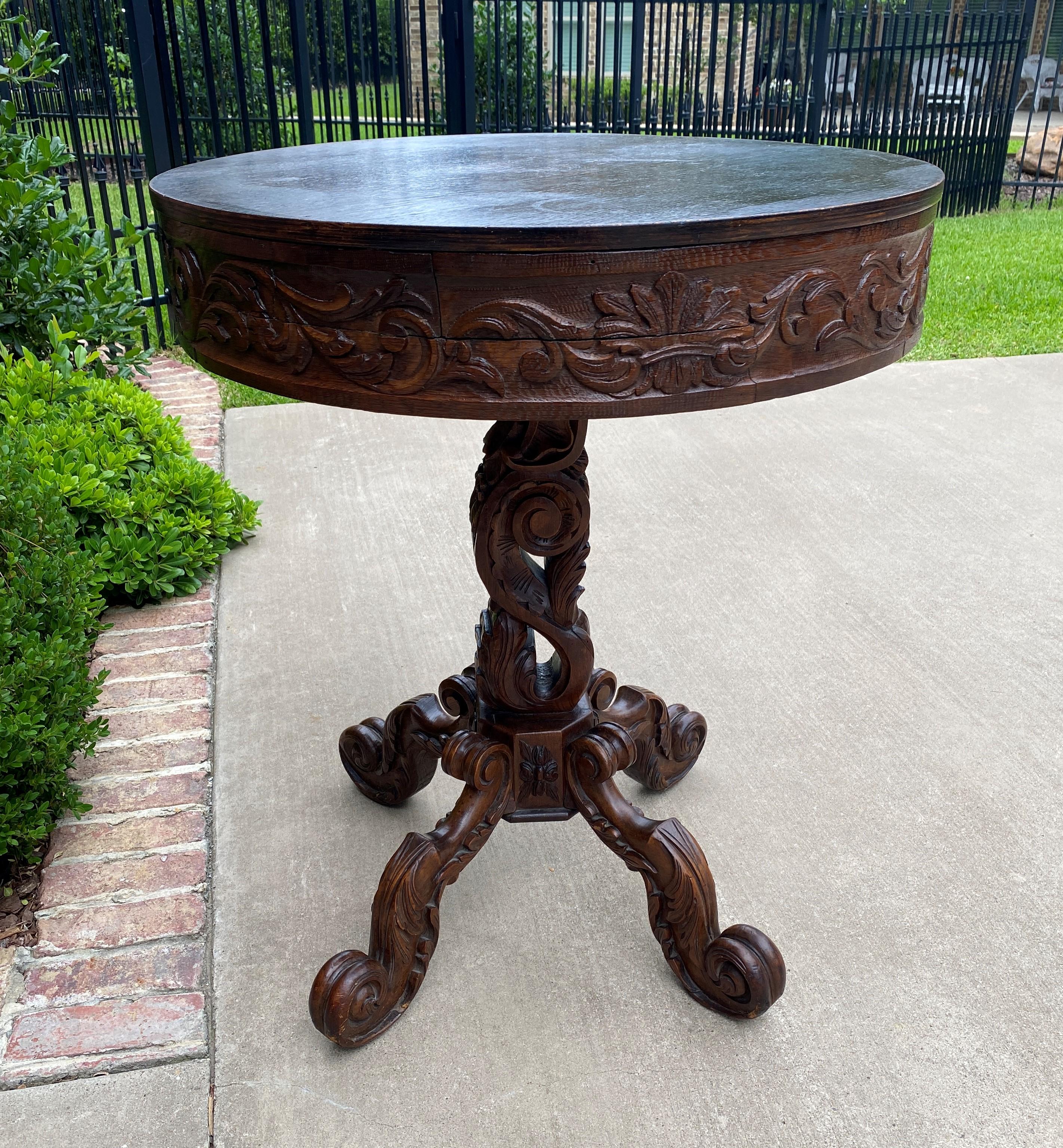 Antique French Round Table Entry Center Parlor Table Pedestal Renaissance 19th For Sale 3