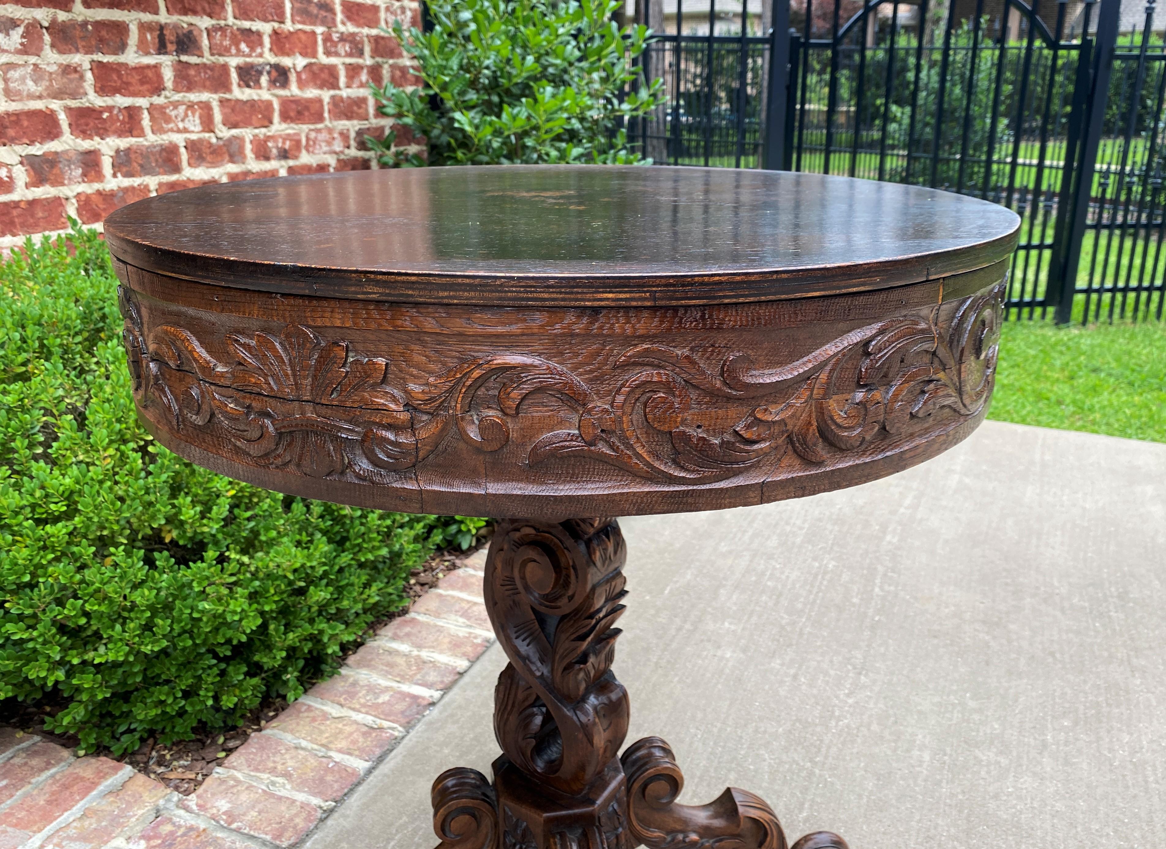 Antique French Round Table Entry Center Parlor Table Pedestal Renaissance 19th For Sale 7