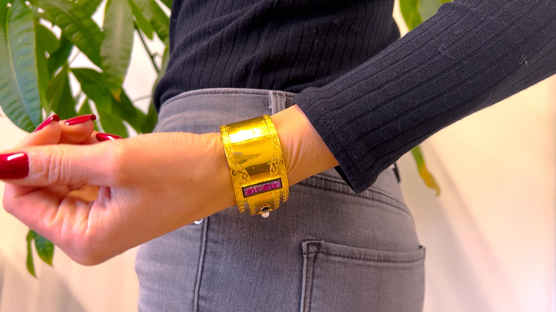 Antique French Ruby and Diamond 18k Yellow Gold Enamel Hinged Cuff Bracelet In Good Condition For Sale In Beverly Hills, CA