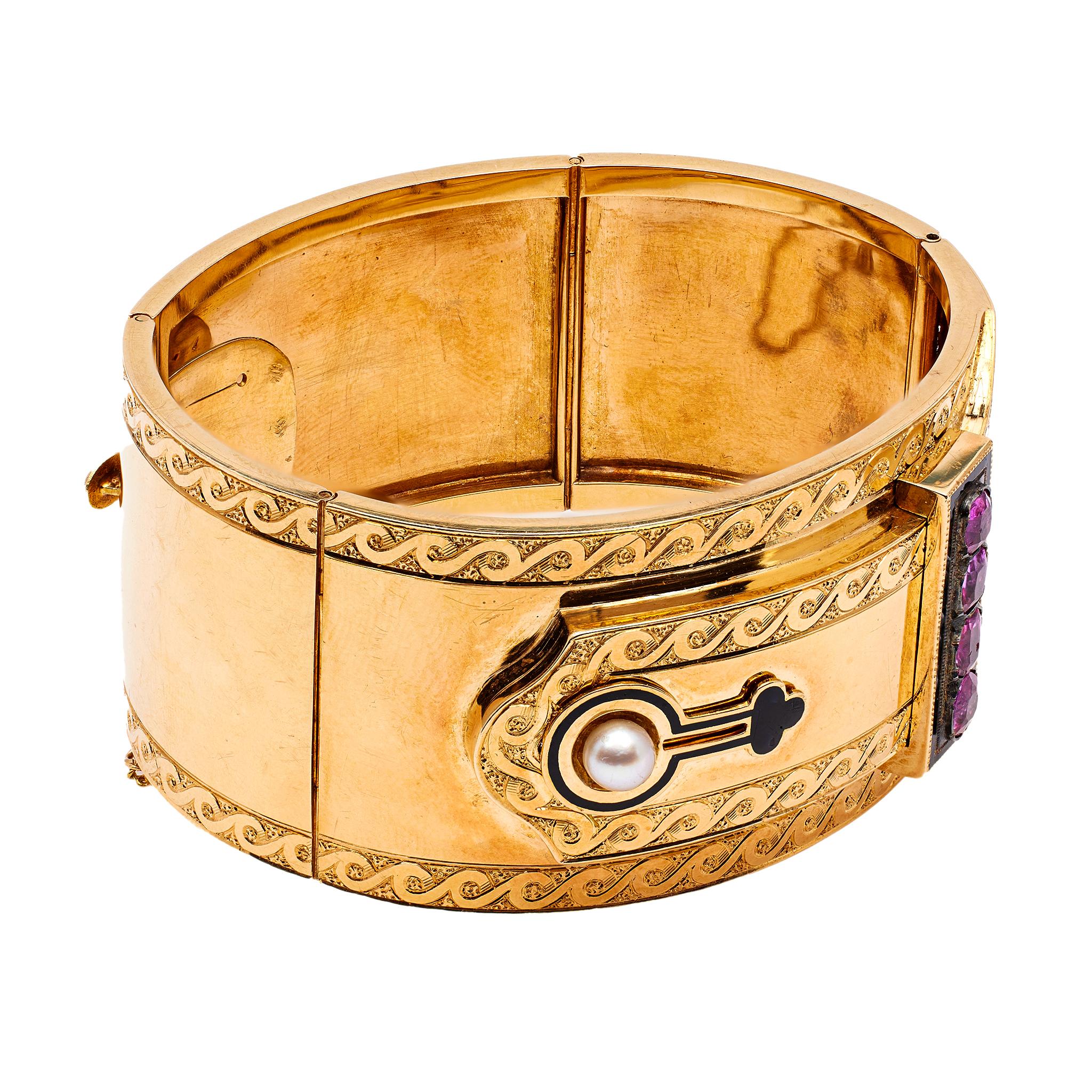 Antikes französisches Manschettenarmband mit Scharnier, Rubin und Diamant 18k Gelbgold Emaille für Damen oder Herren im Angebot