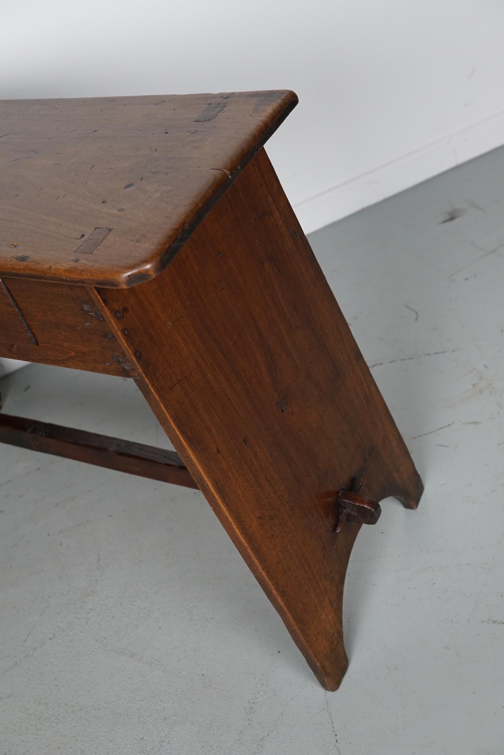 Antique French Rustic Farmhouse Fruitwood Side Table, 19th Century In Good Condition For Sale In Nijmegen, NL