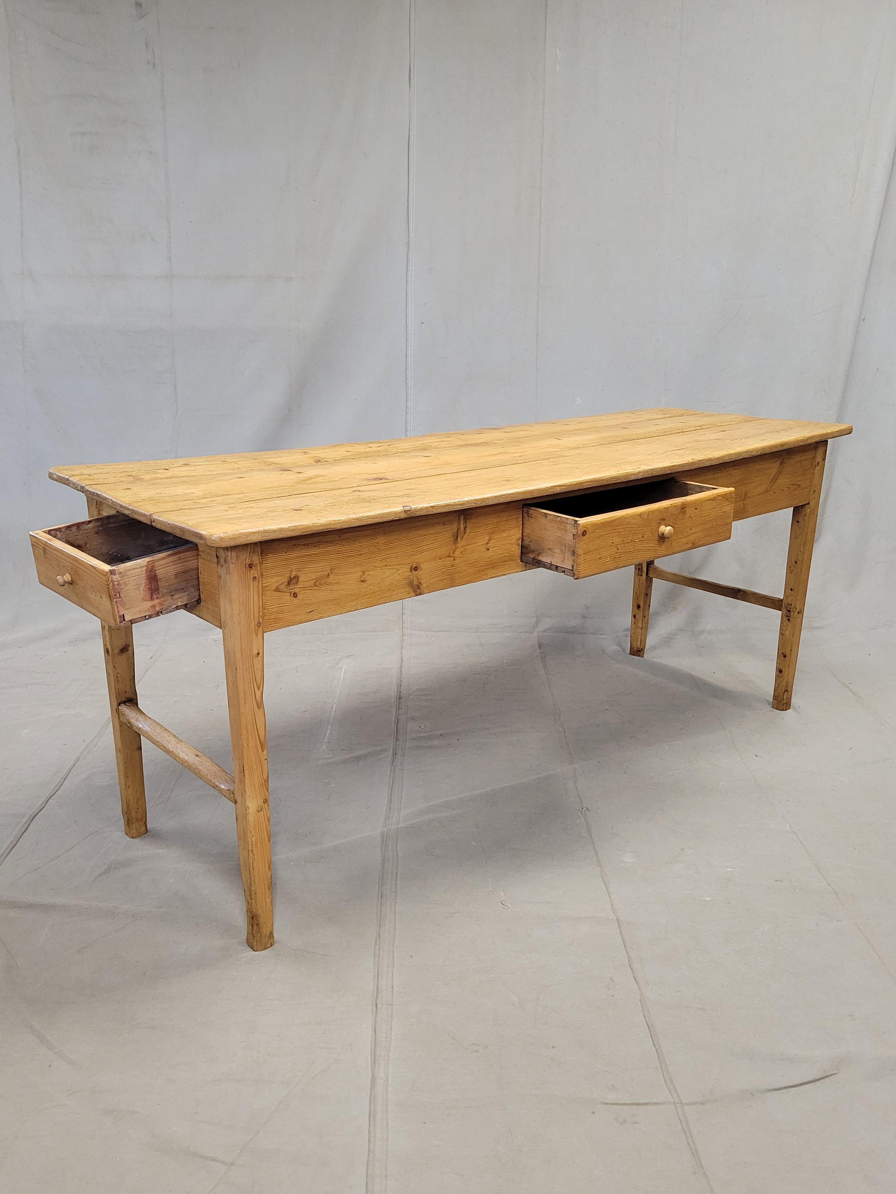 Français Antique French Rustic Pine Farmhouse Kitchen Work Table Console Table en vente