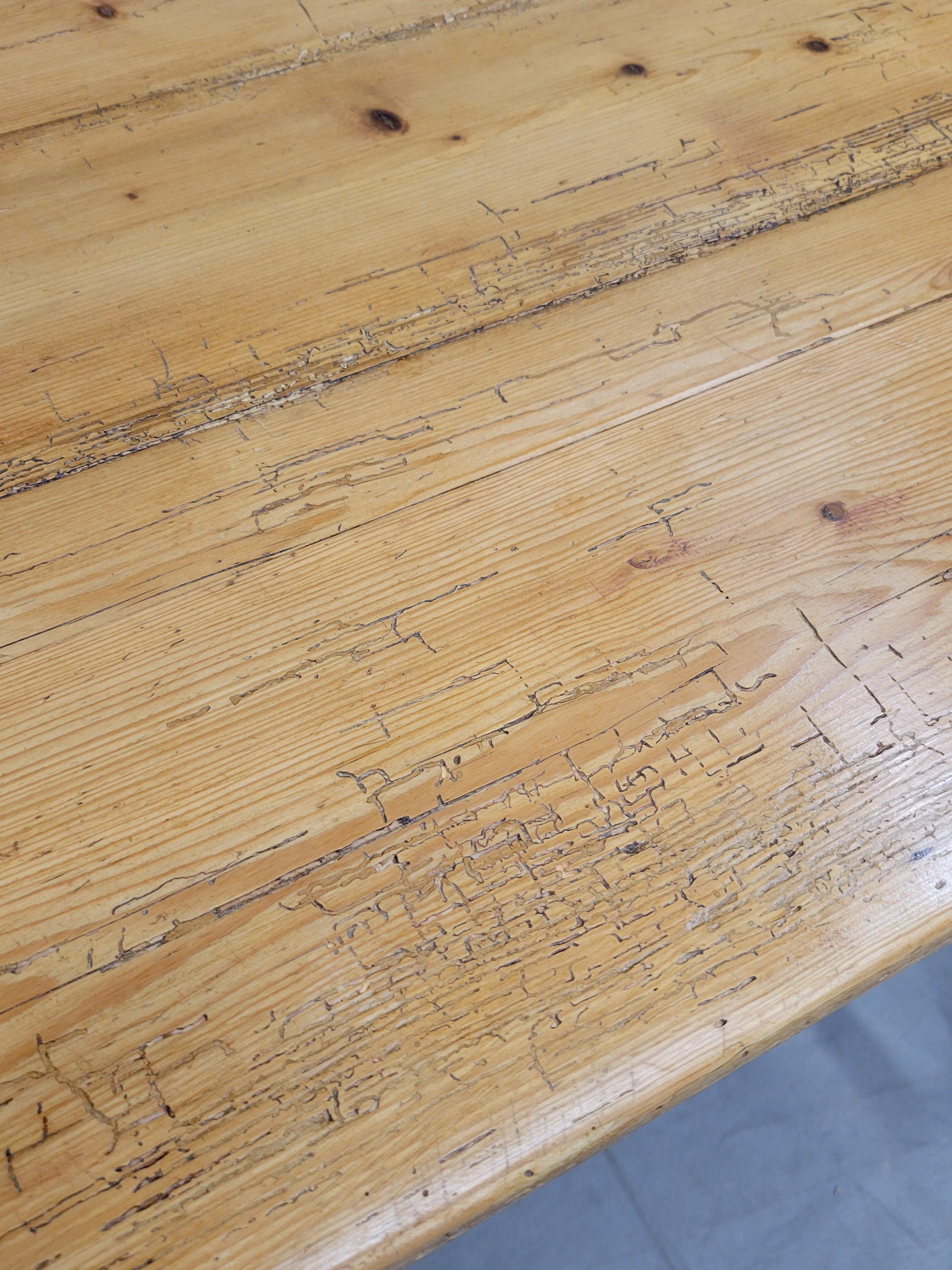 Antique French Rustic Pine Farmhouse Kitchen Work Table Console Table en vente 1
