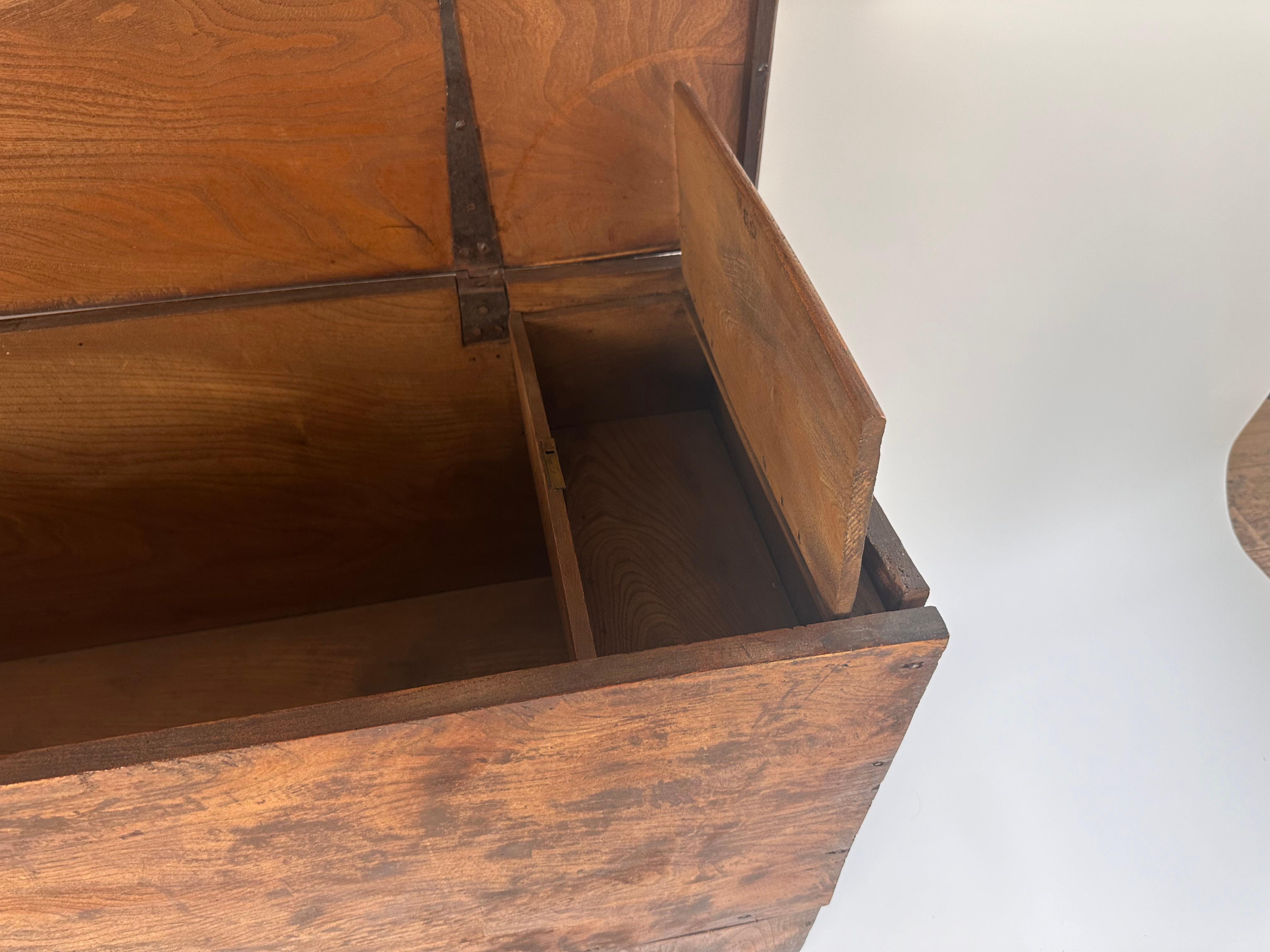 Antique French rustic primitive 19th century hallway chest / blanket box 7